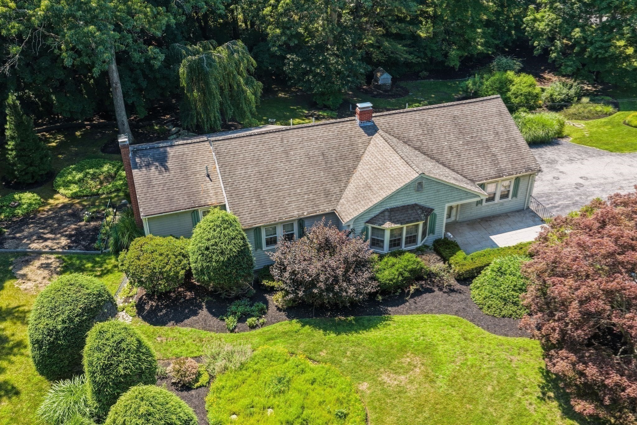 main property photo 28
