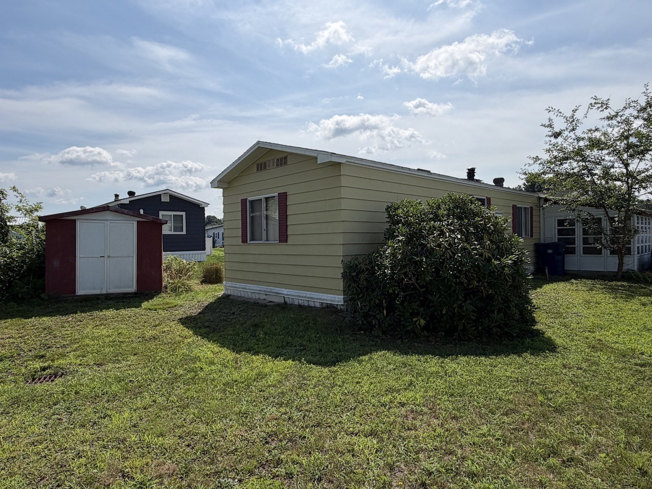 main property photo 28