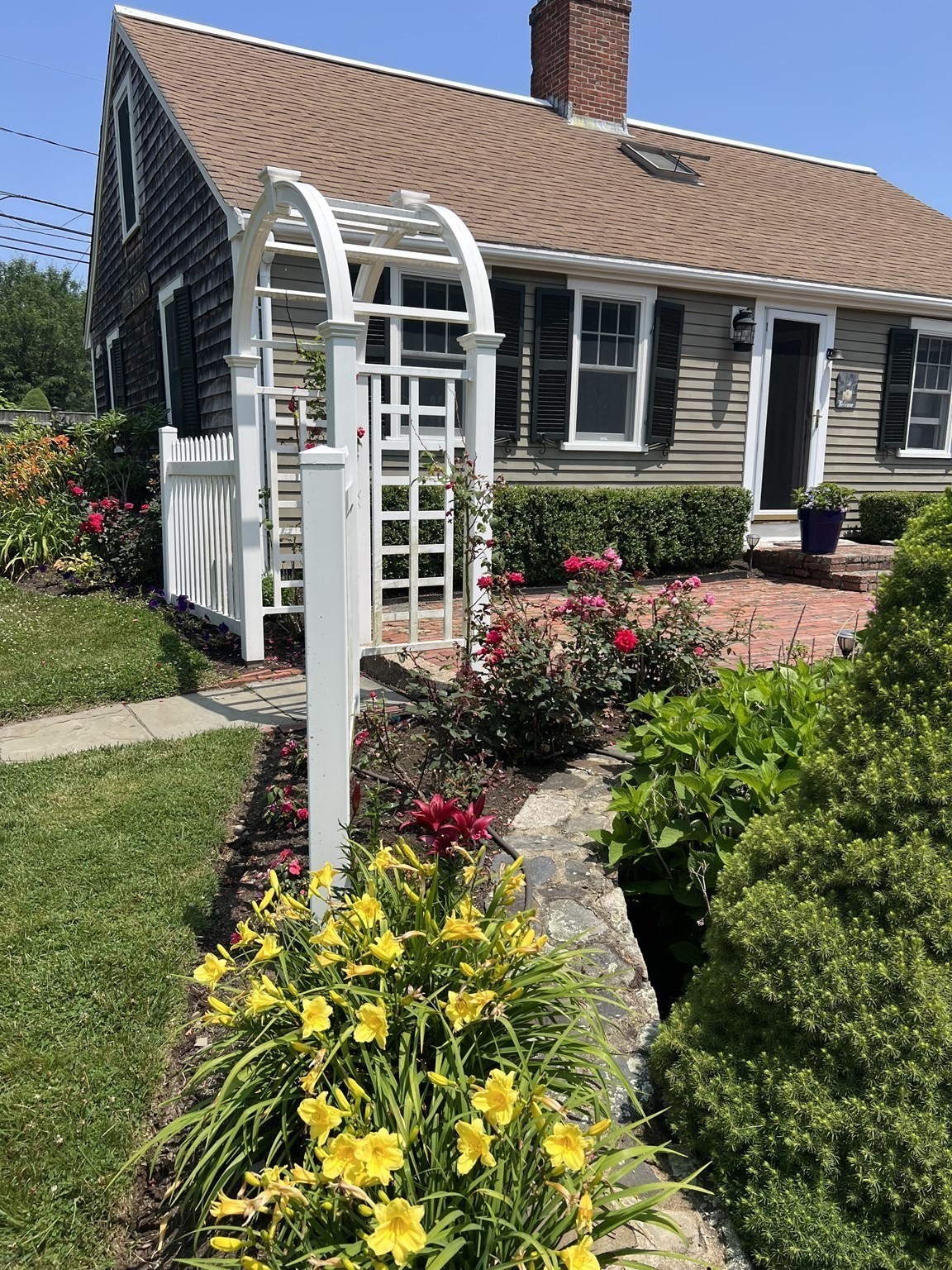 main property photo 36