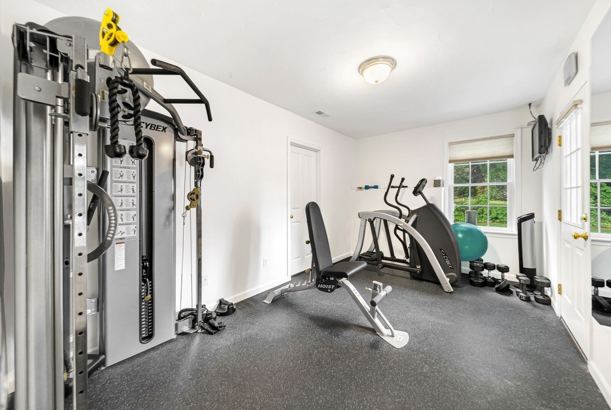 main property photo 30