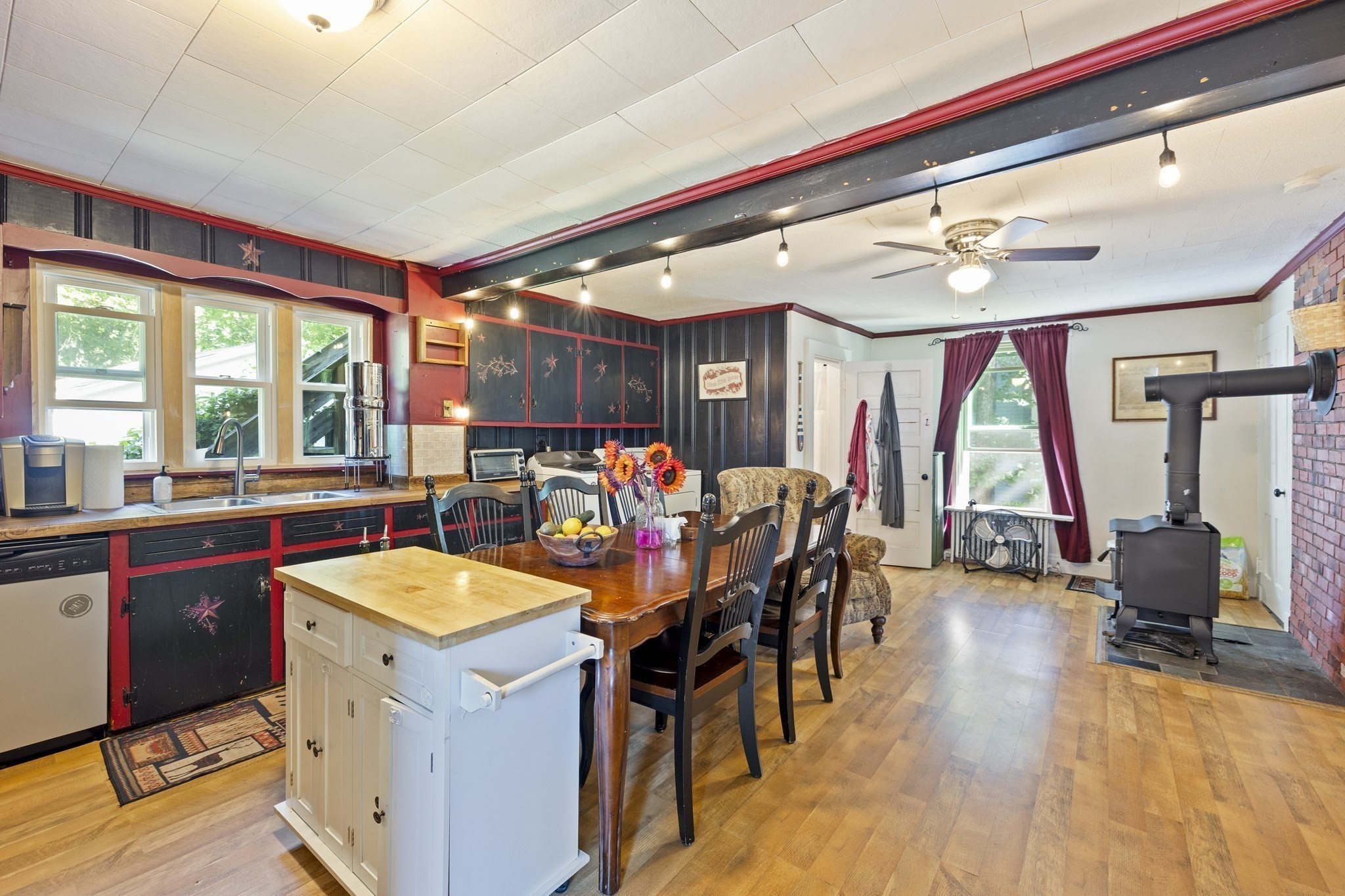 main property photo 14