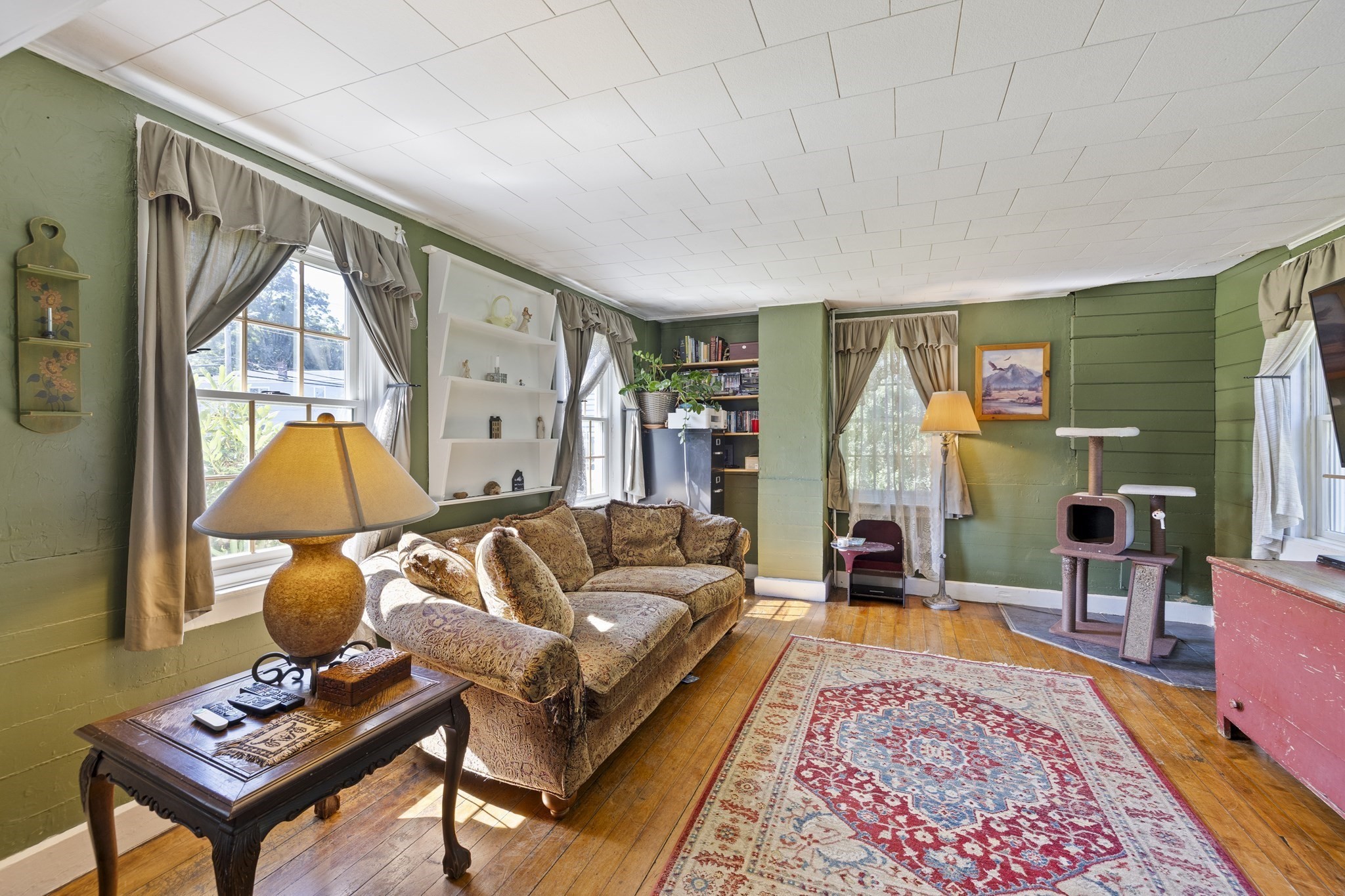 main property photo 6
