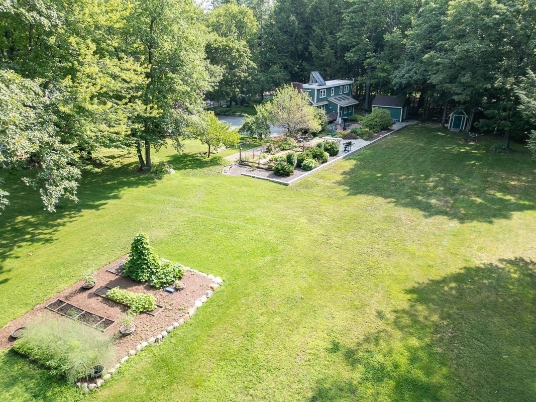 main property photo 32