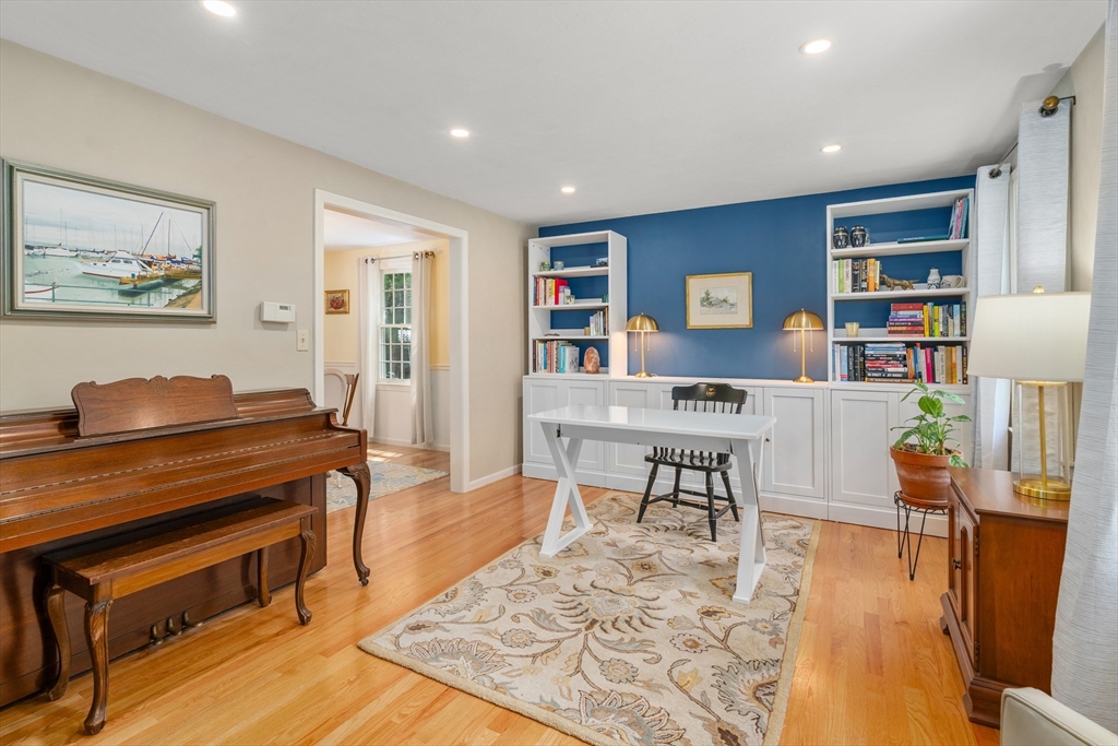 main property photo 11