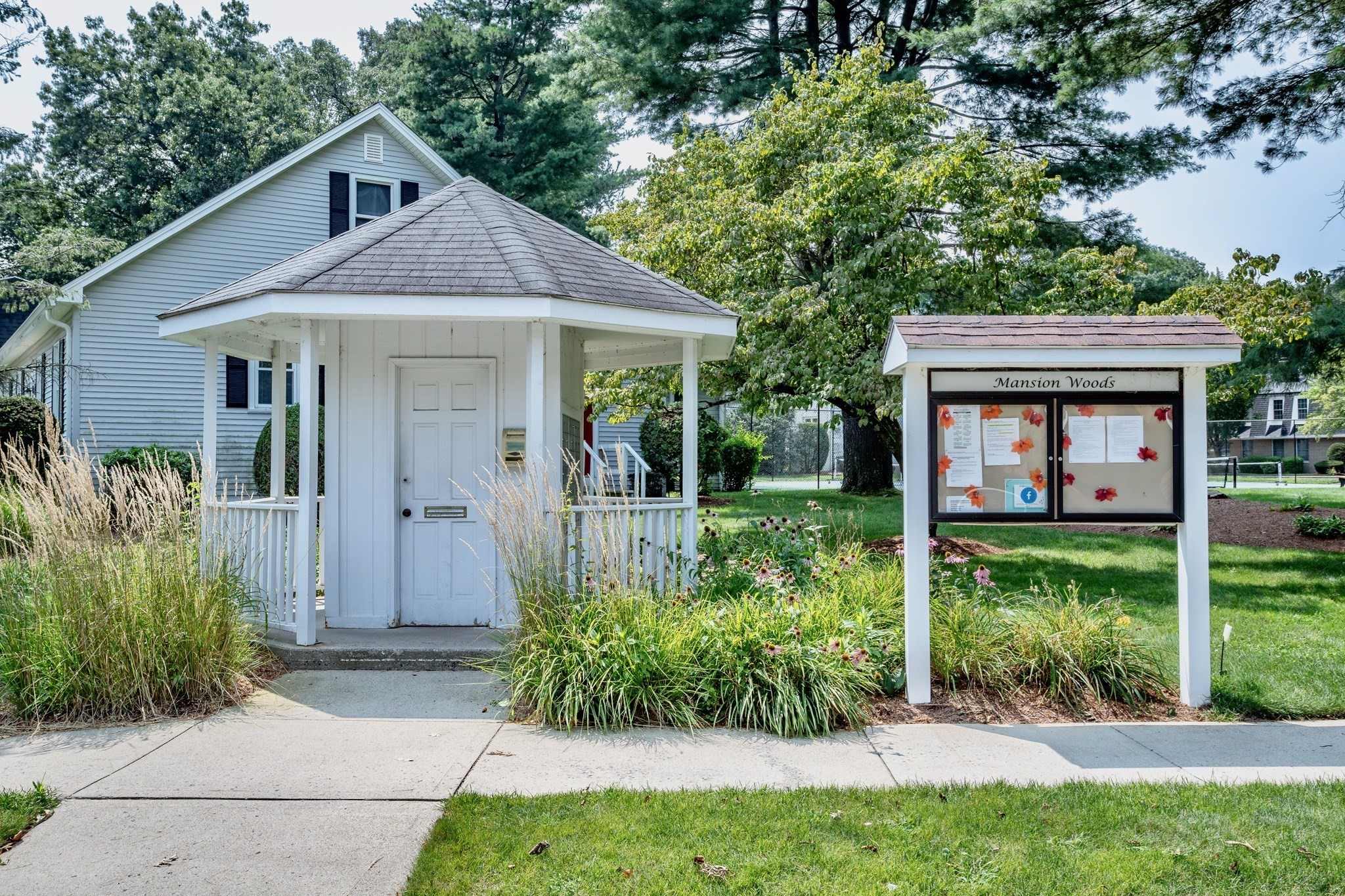 main property photo 28
