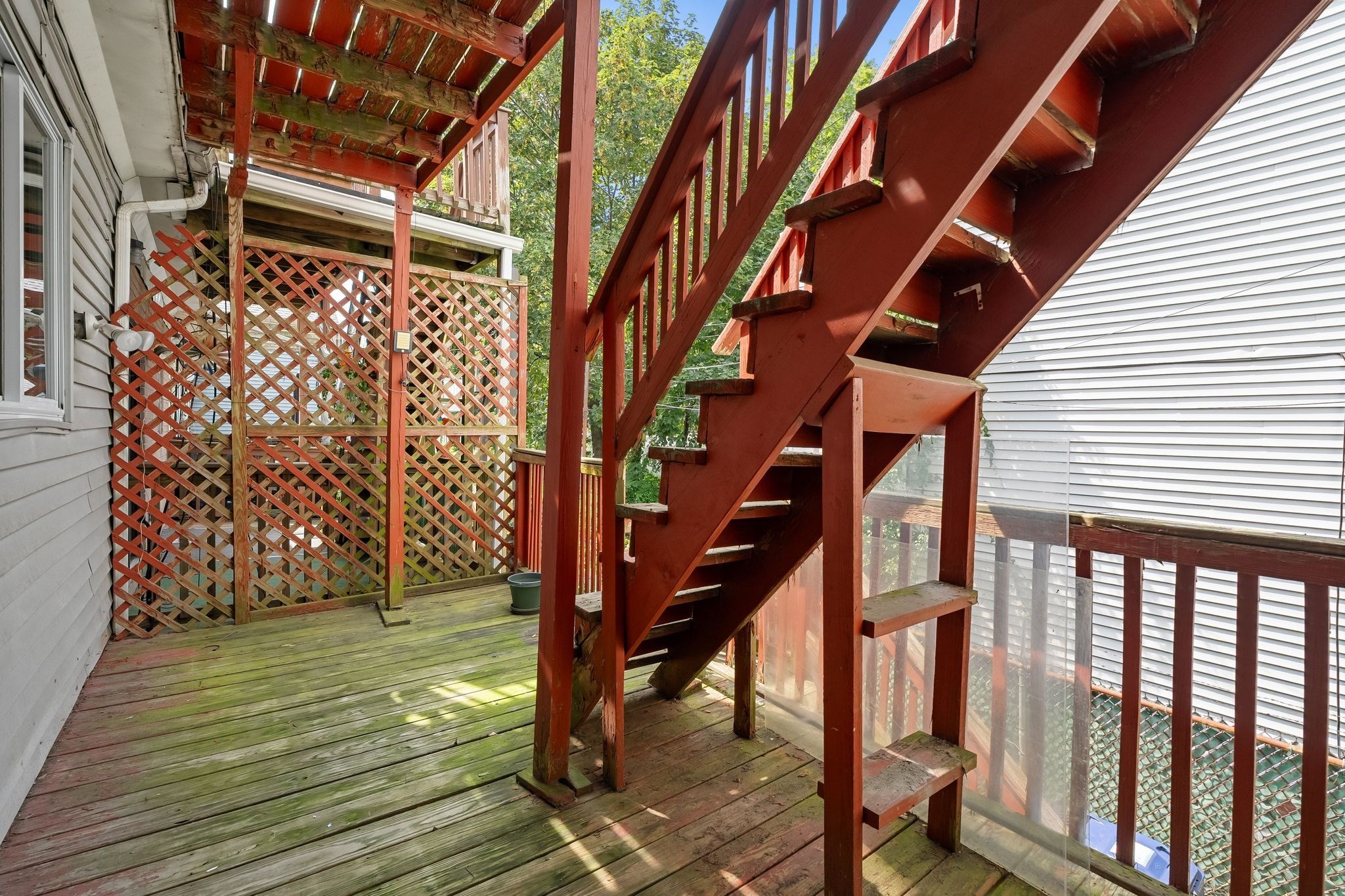 main property photo 36
