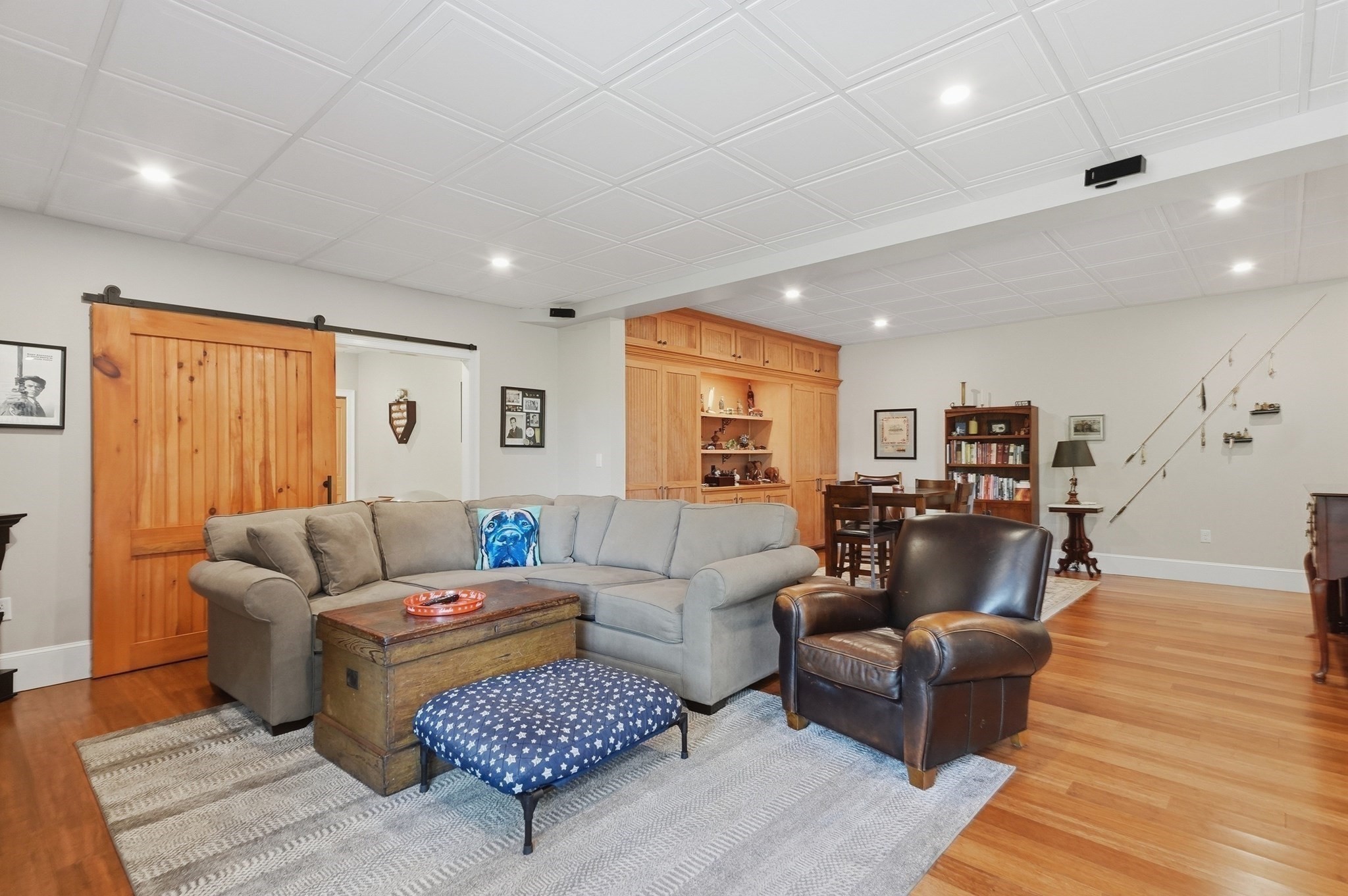 main property photo 31