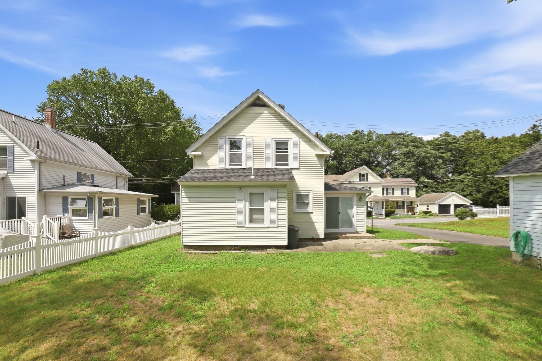 main property photo 19