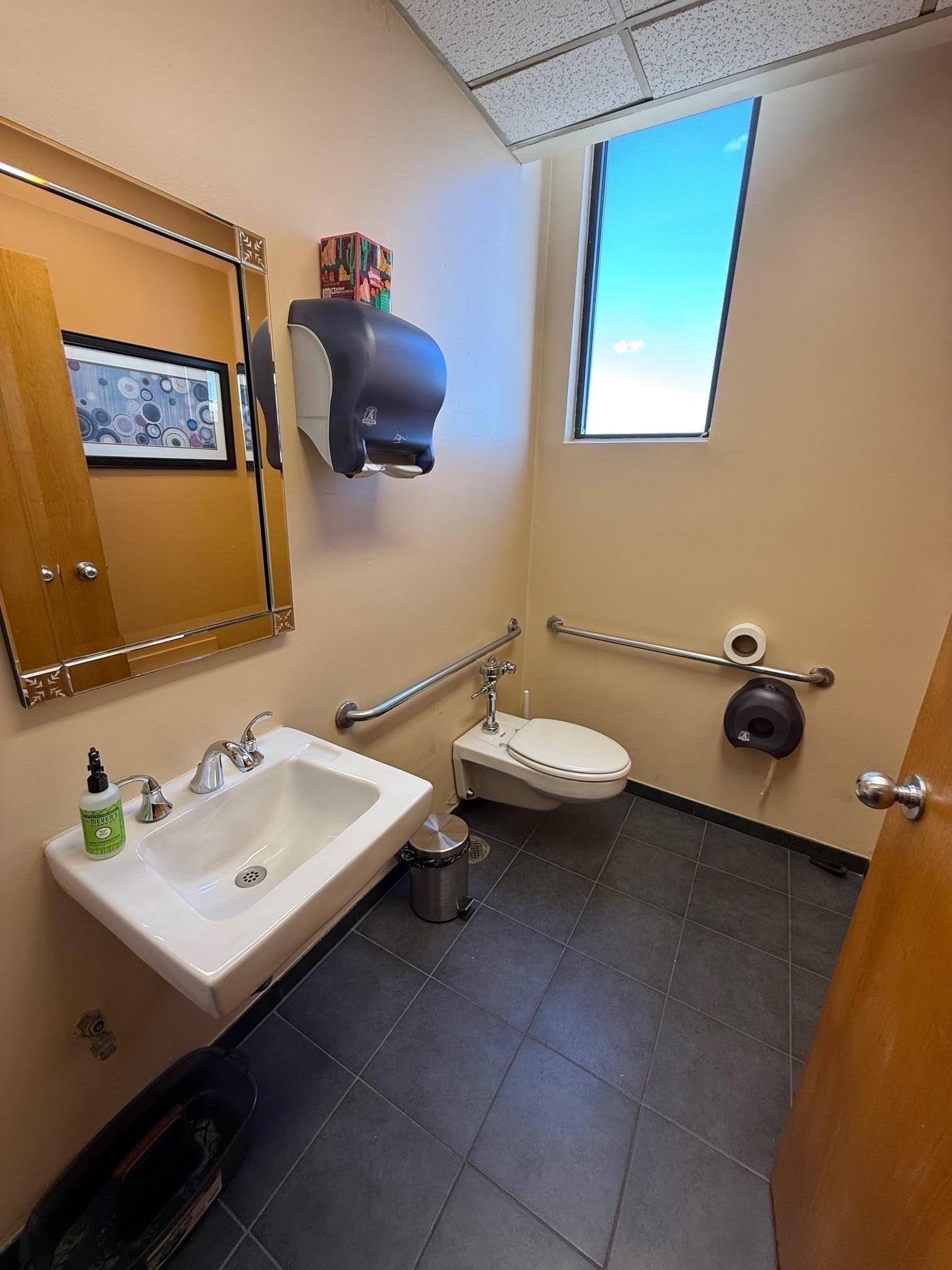 main property photo 13