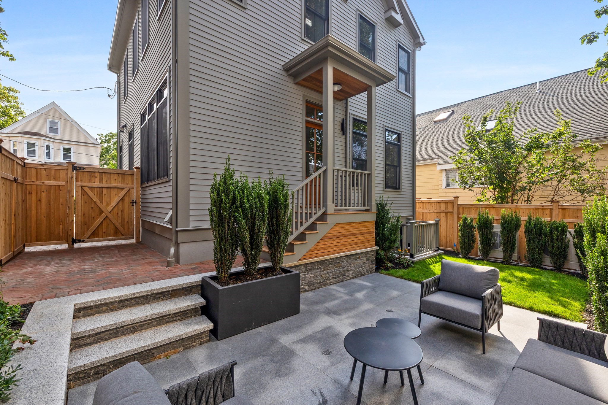 main property photo 36