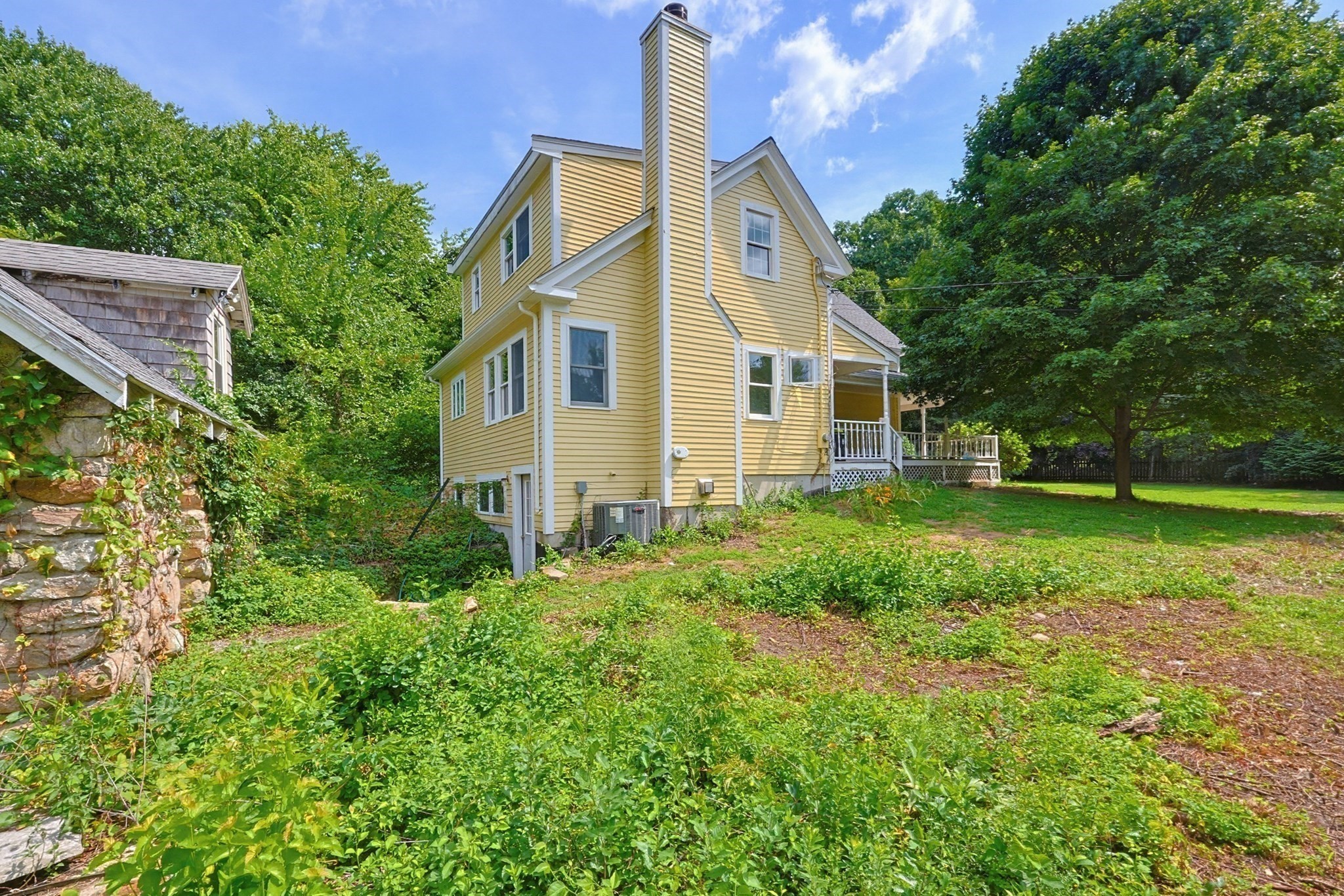 main property photo 37
