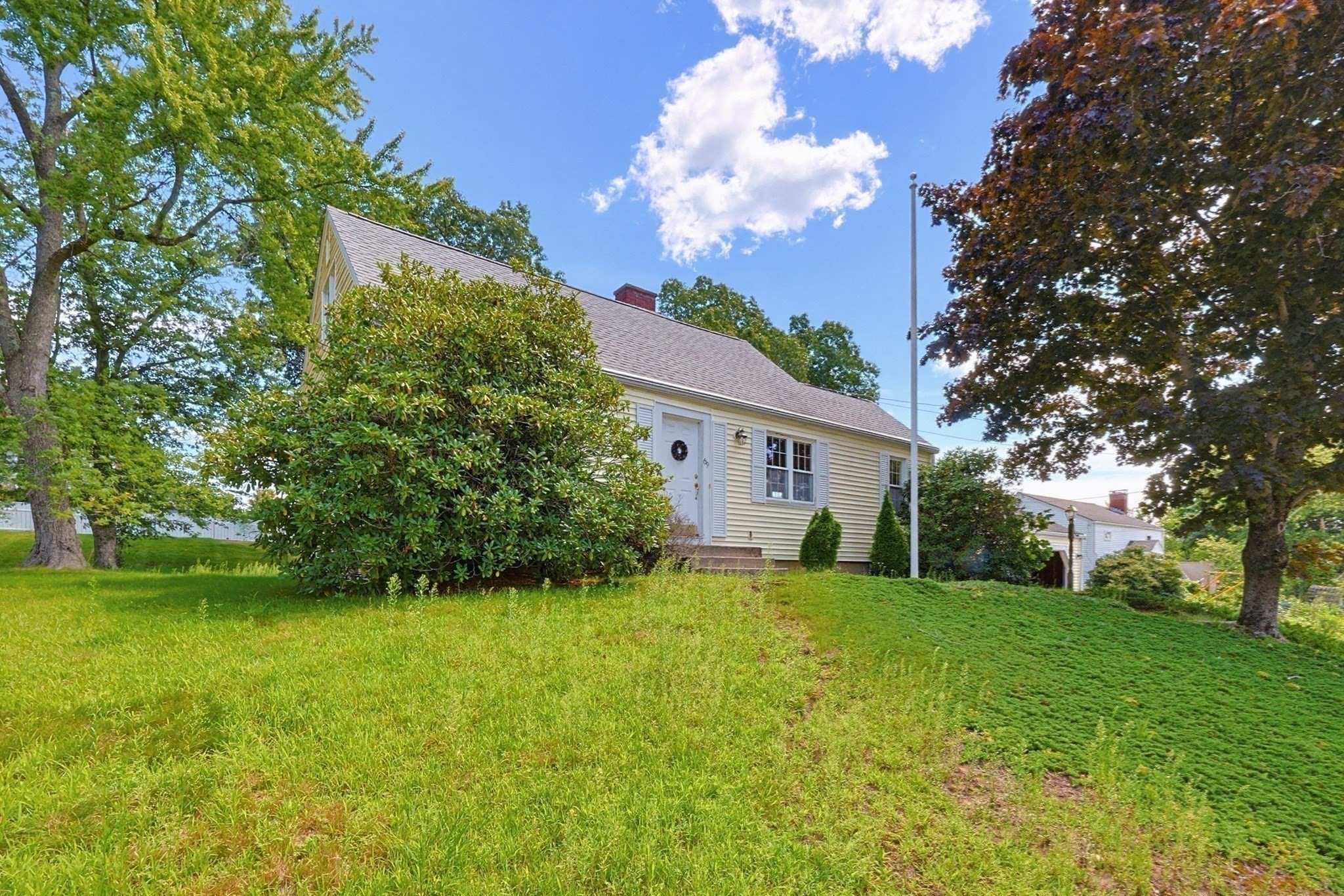 main property photo 40