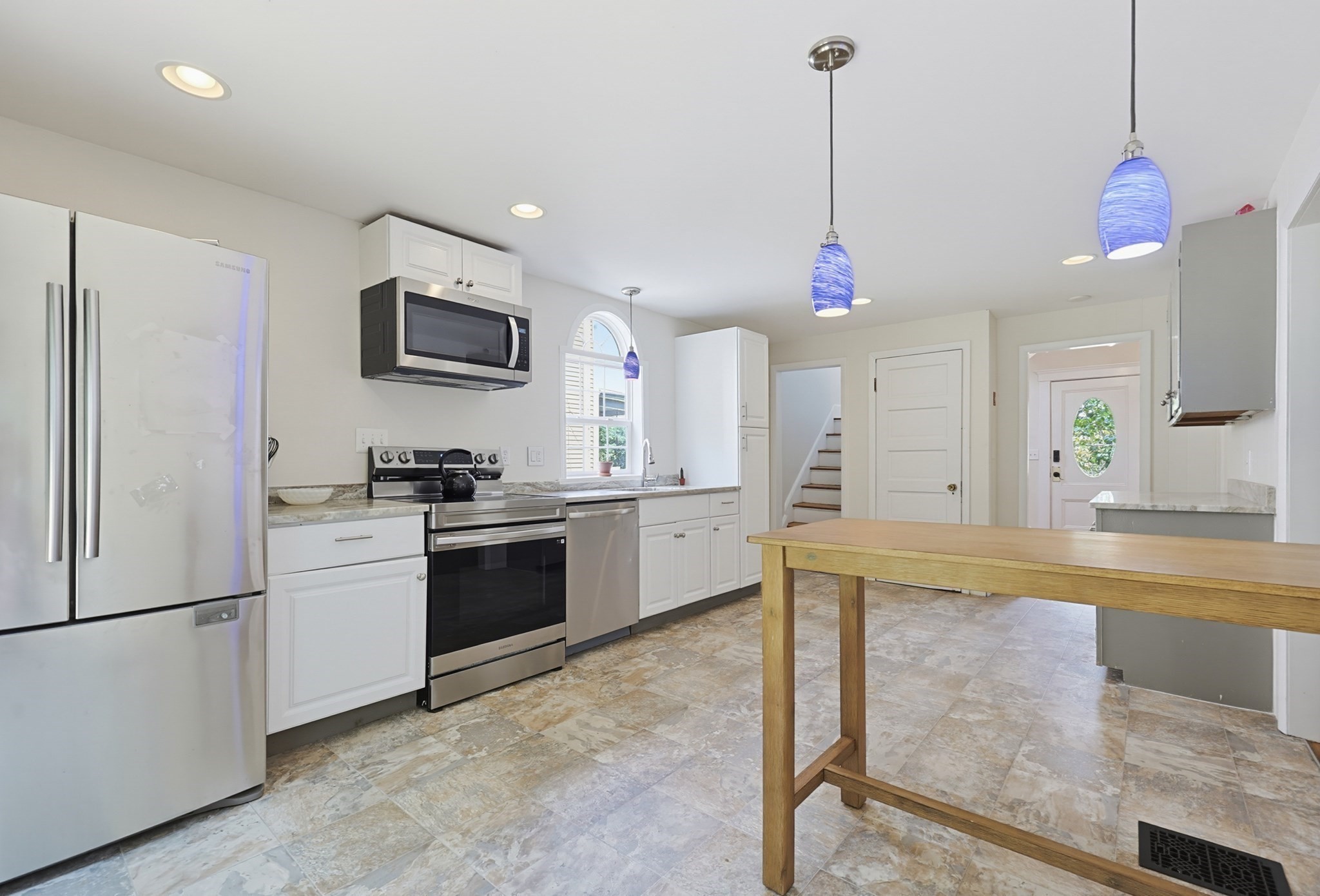 main property photo 12