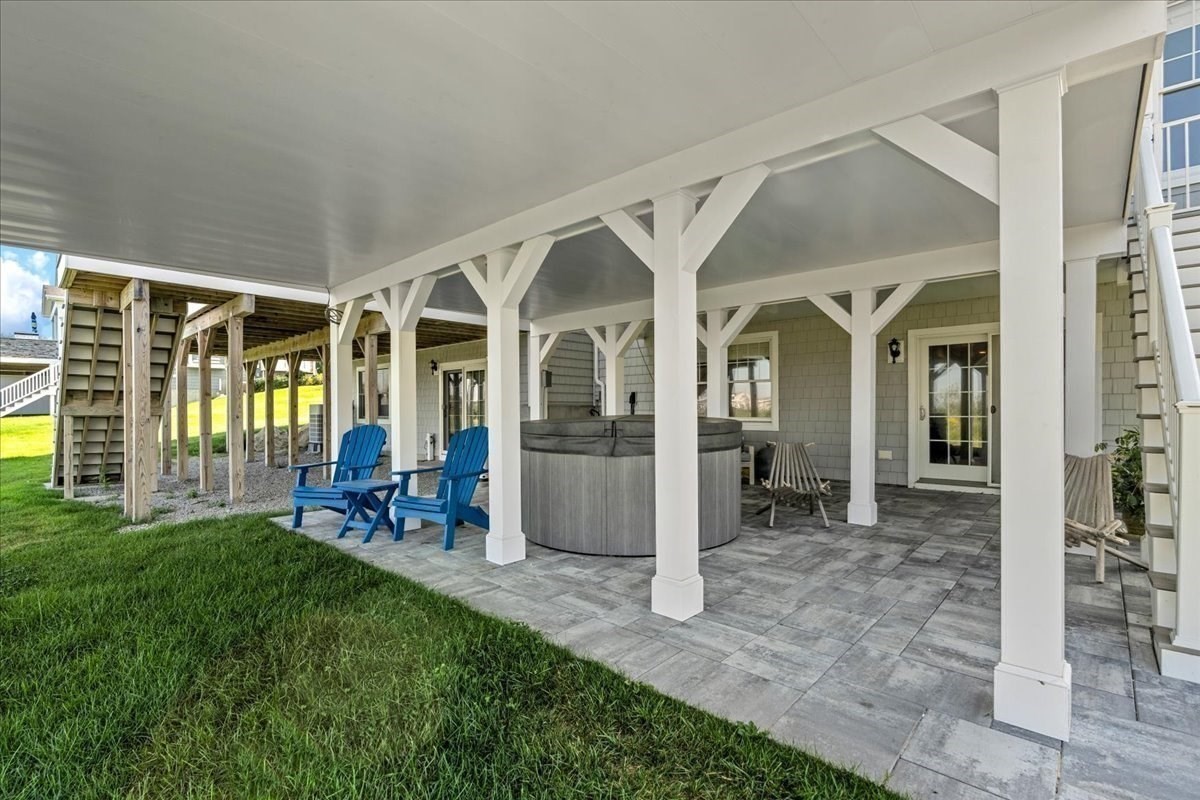 main property photo 37