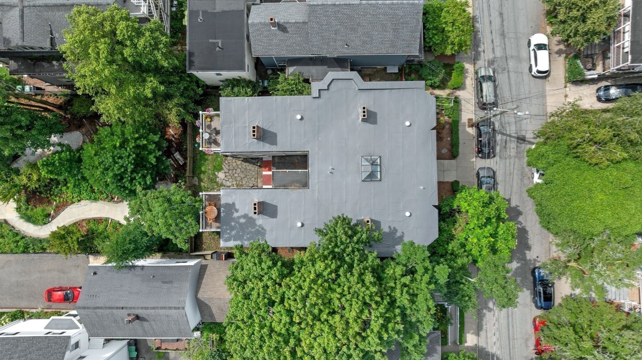 main property photo 30