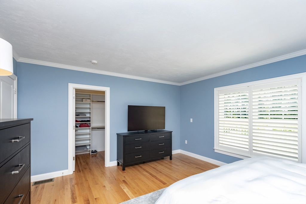property viewer photo 15