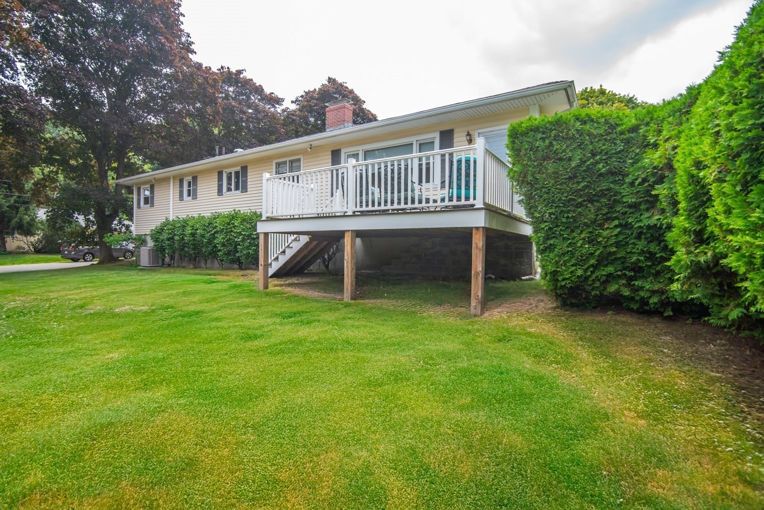 main property photo 31