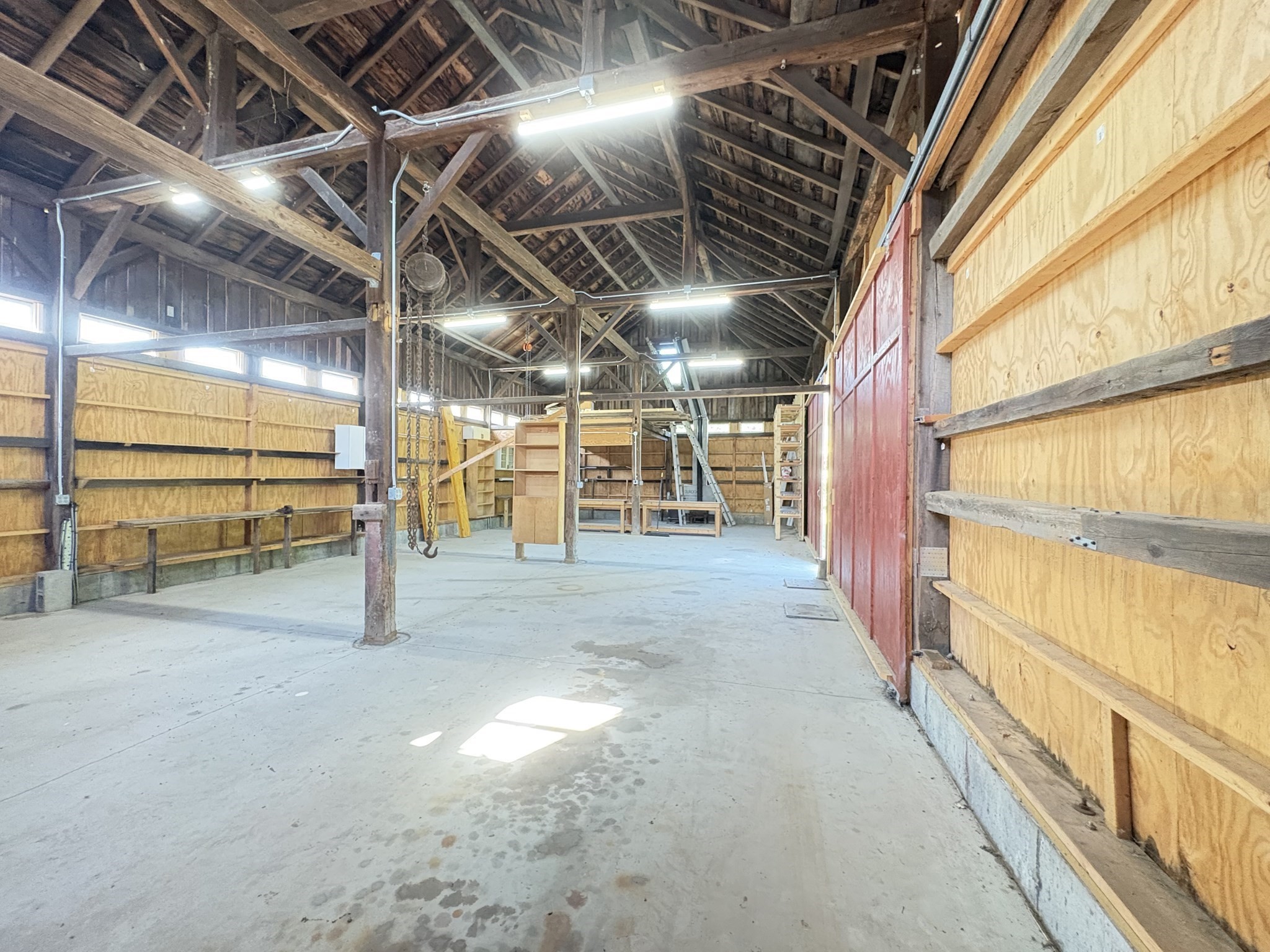 main property photo 24