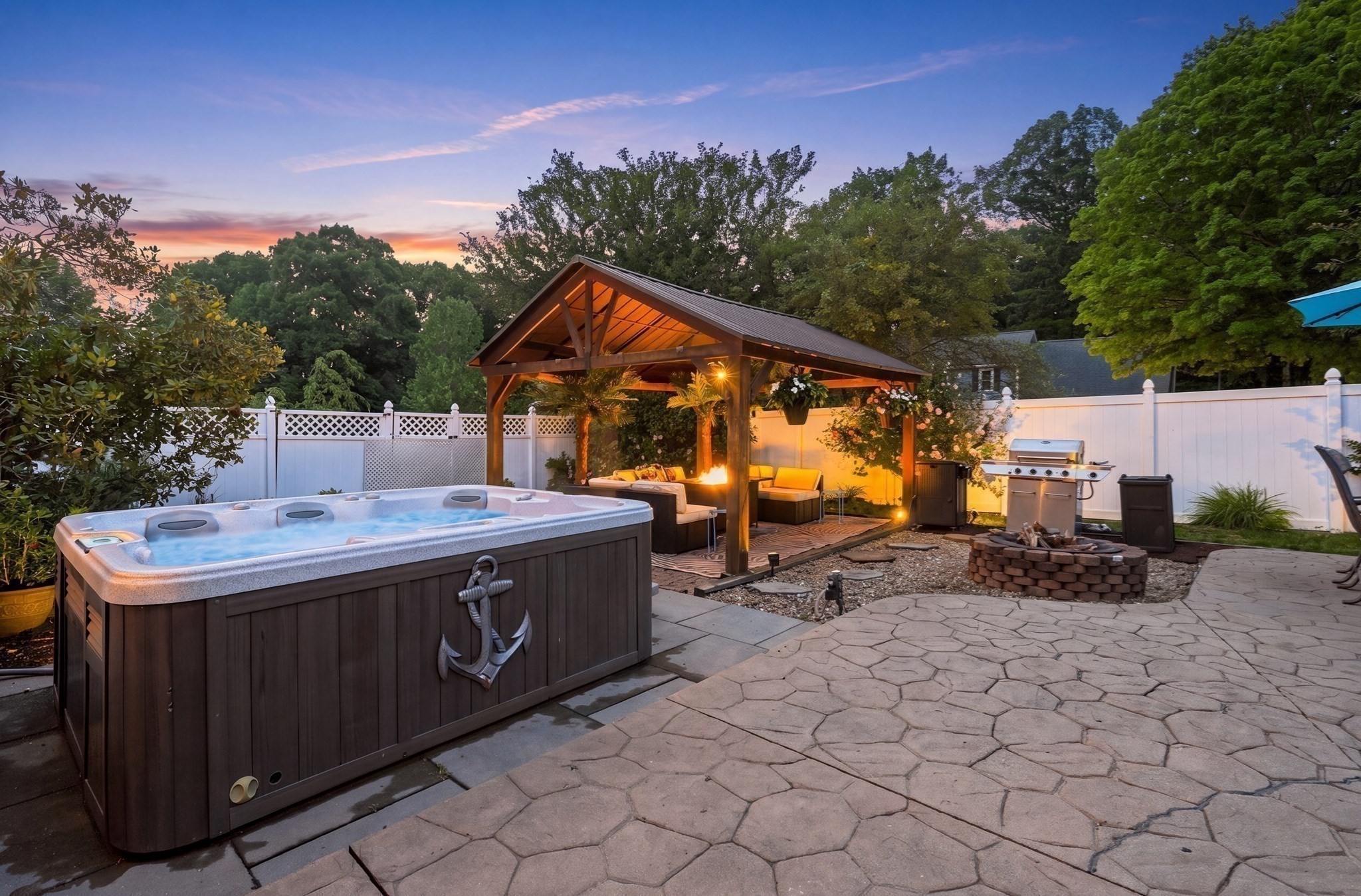main property photo 38