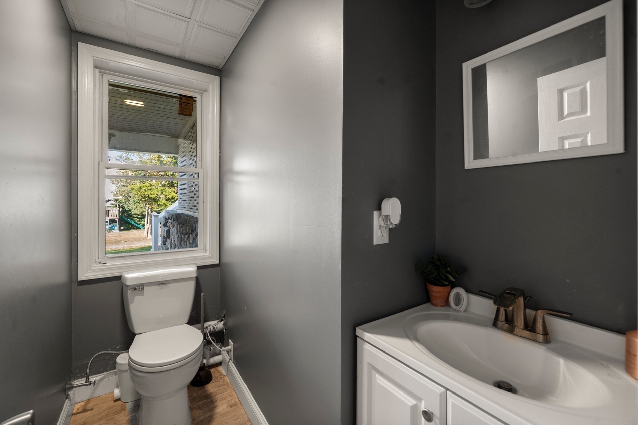main property photo 38