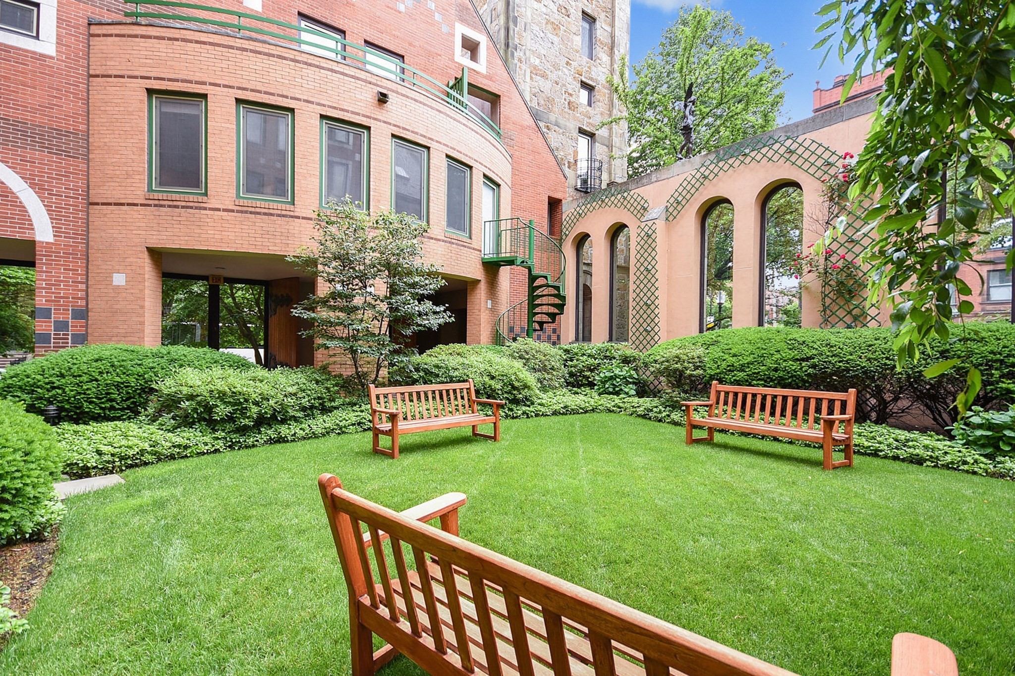 main property photo 34