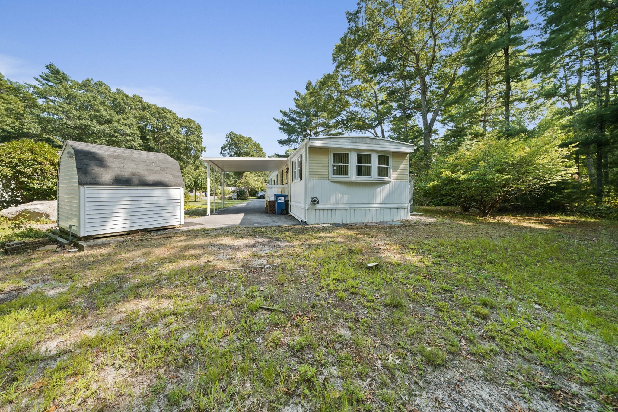 main property photo 19