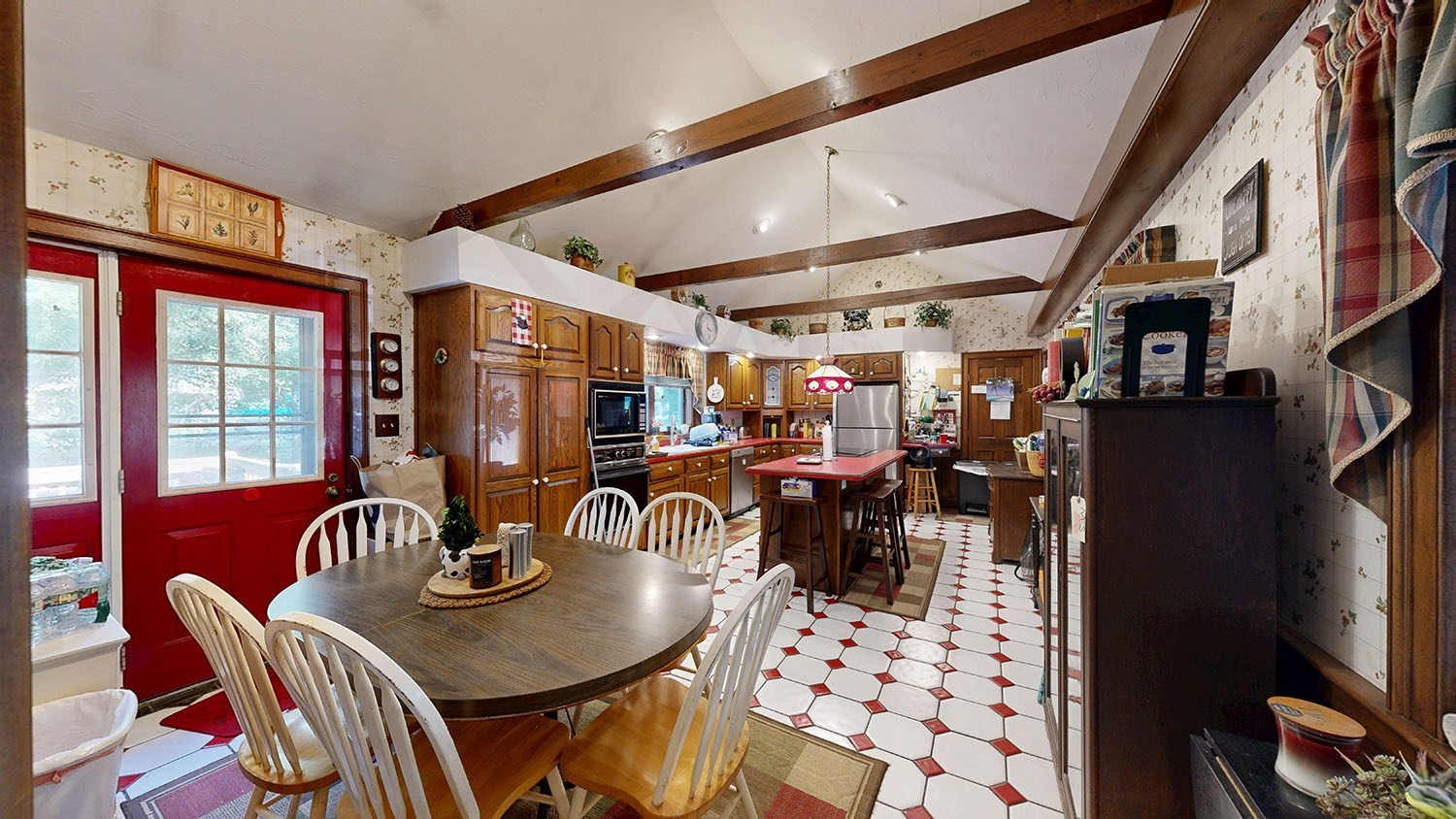 main property photo 13