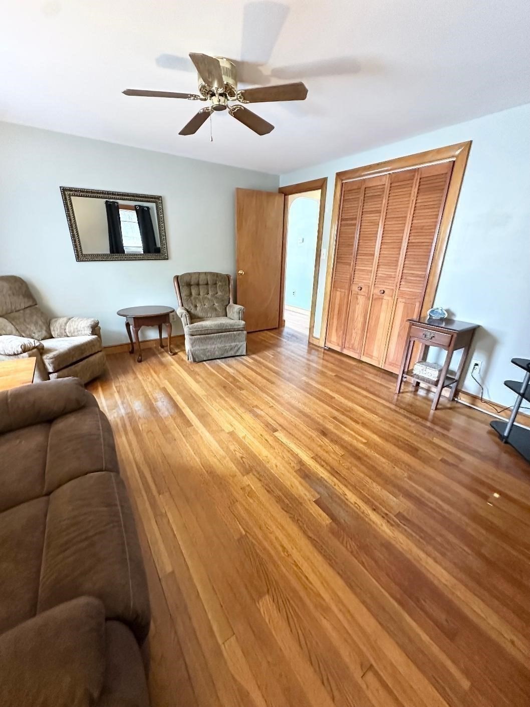 main property photo 11