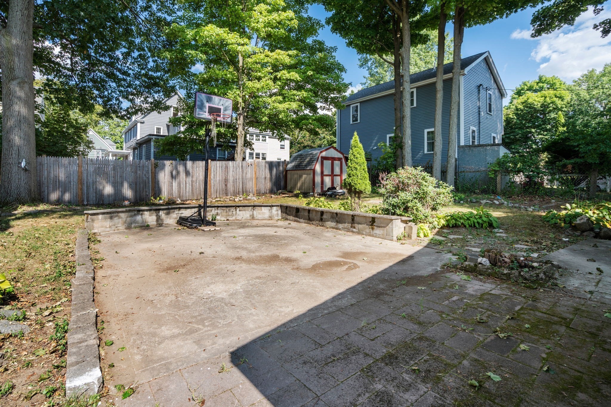 main property photo 18