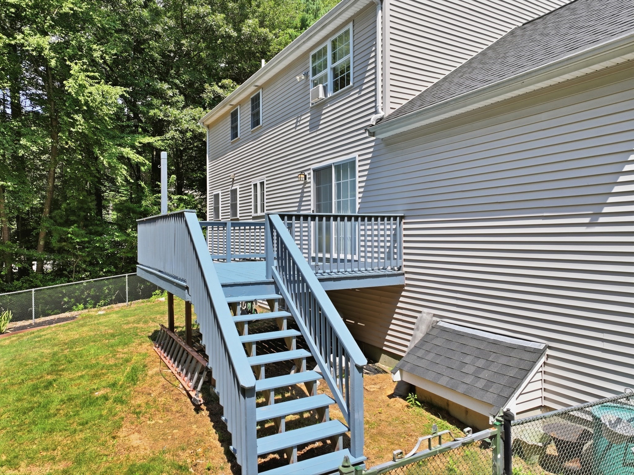 main property photo 27