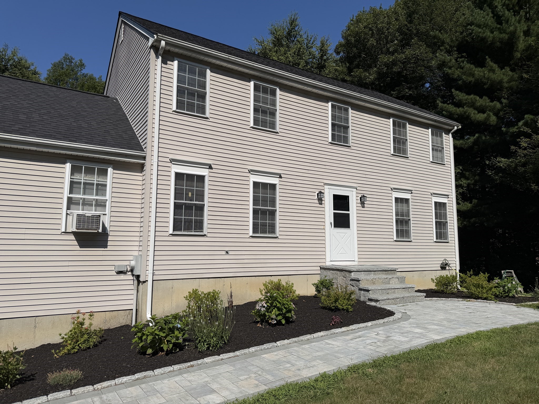 main property photo 41