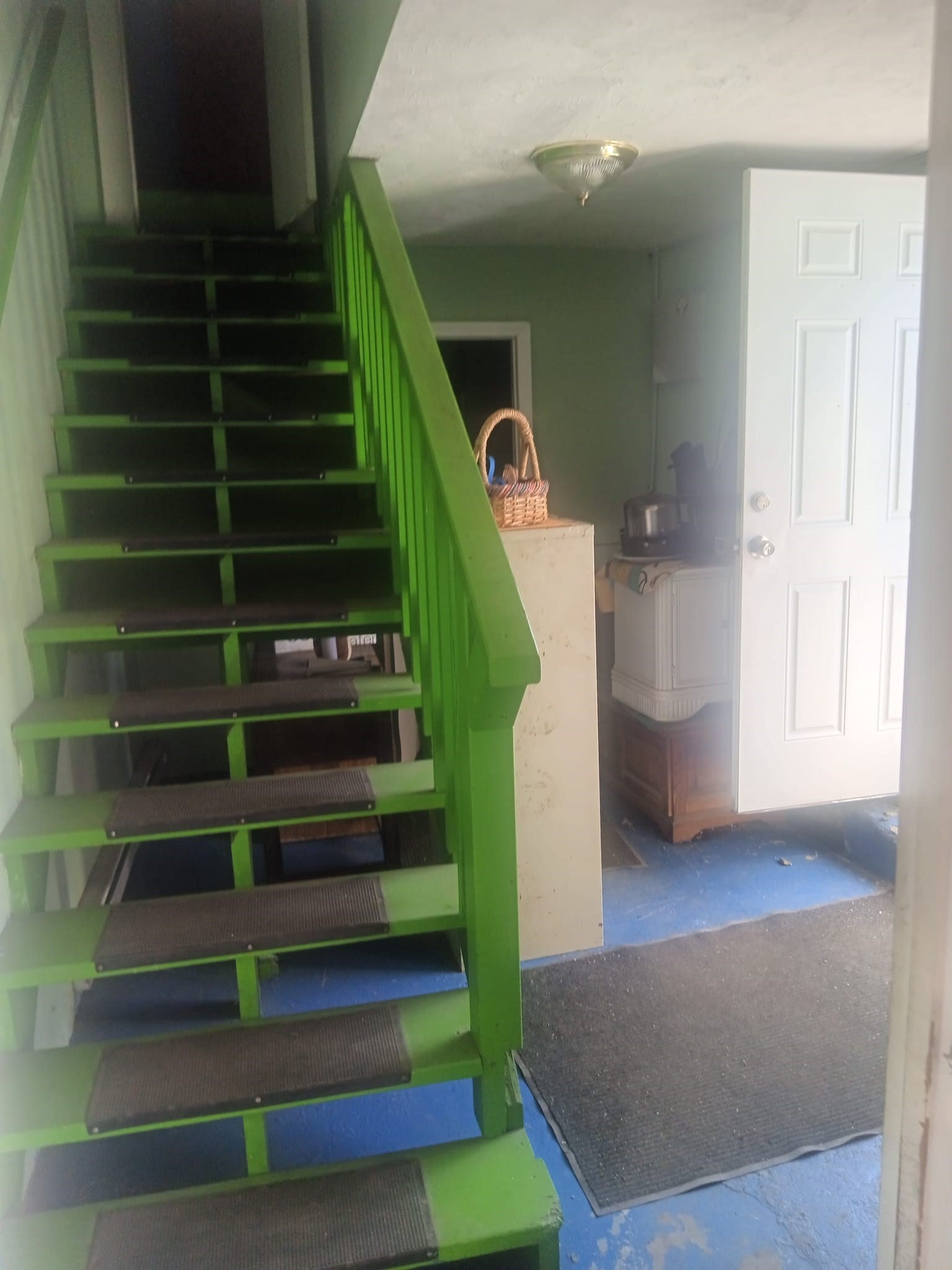 main property photo 9
