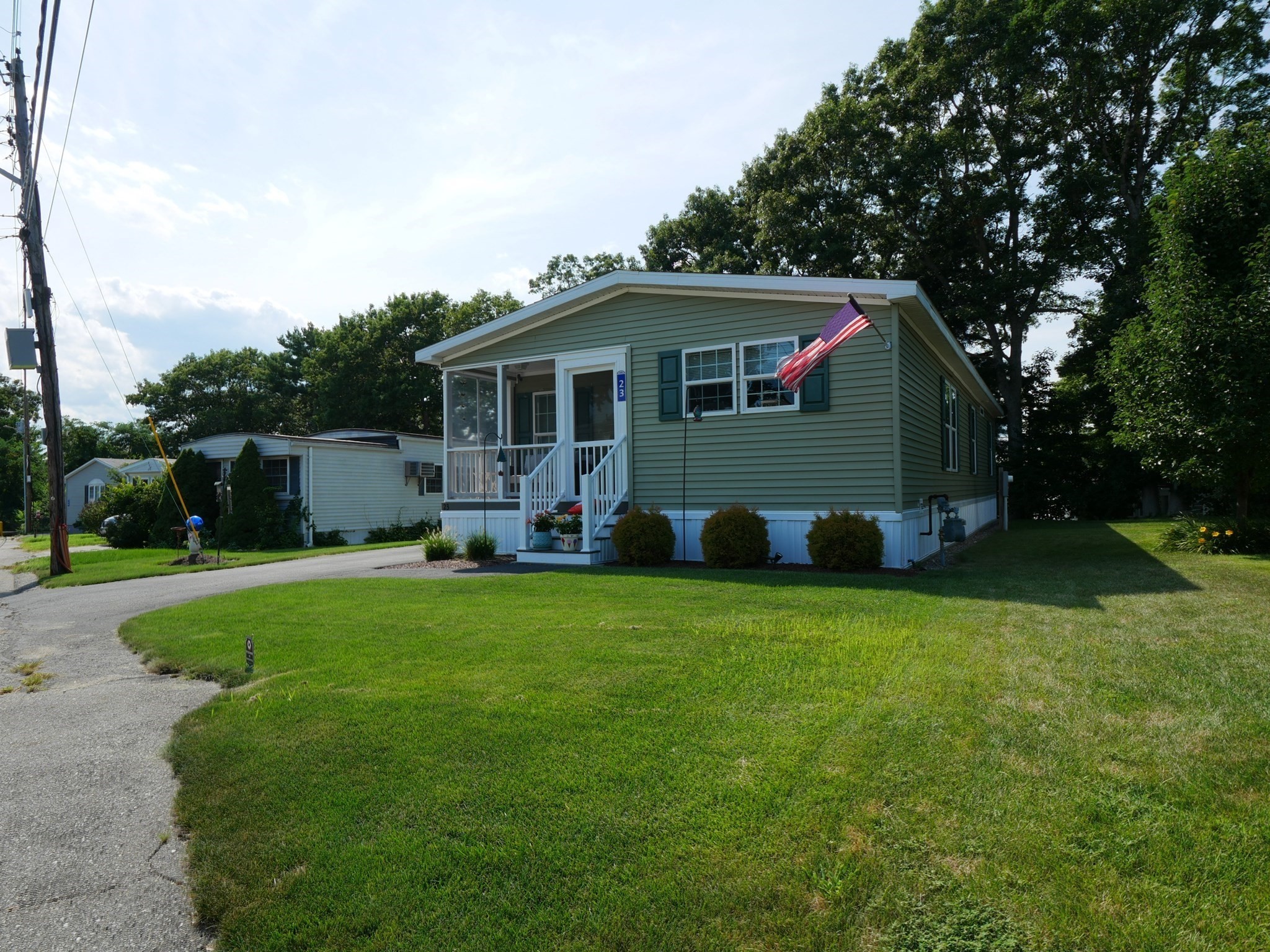 main property photo 9