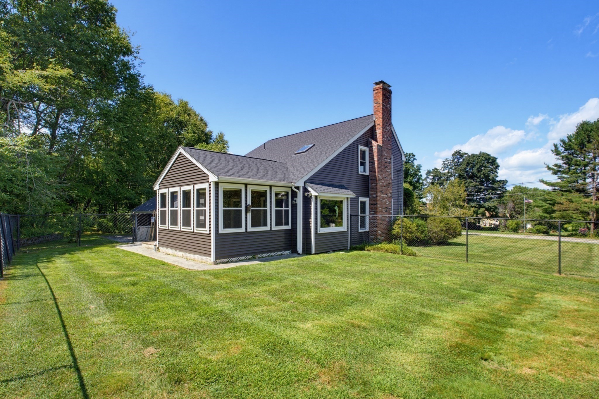 main property photo 29