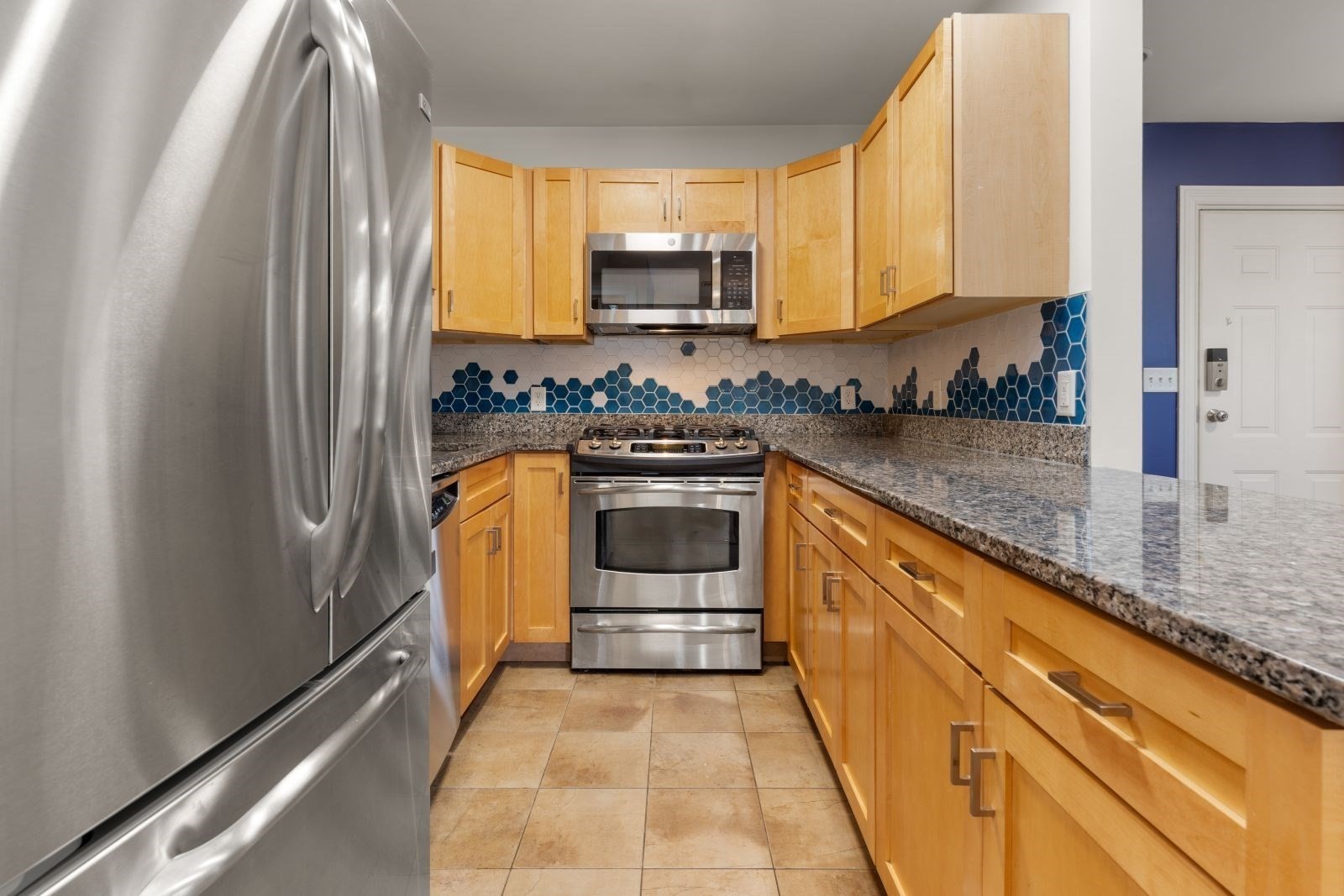main property photo 16