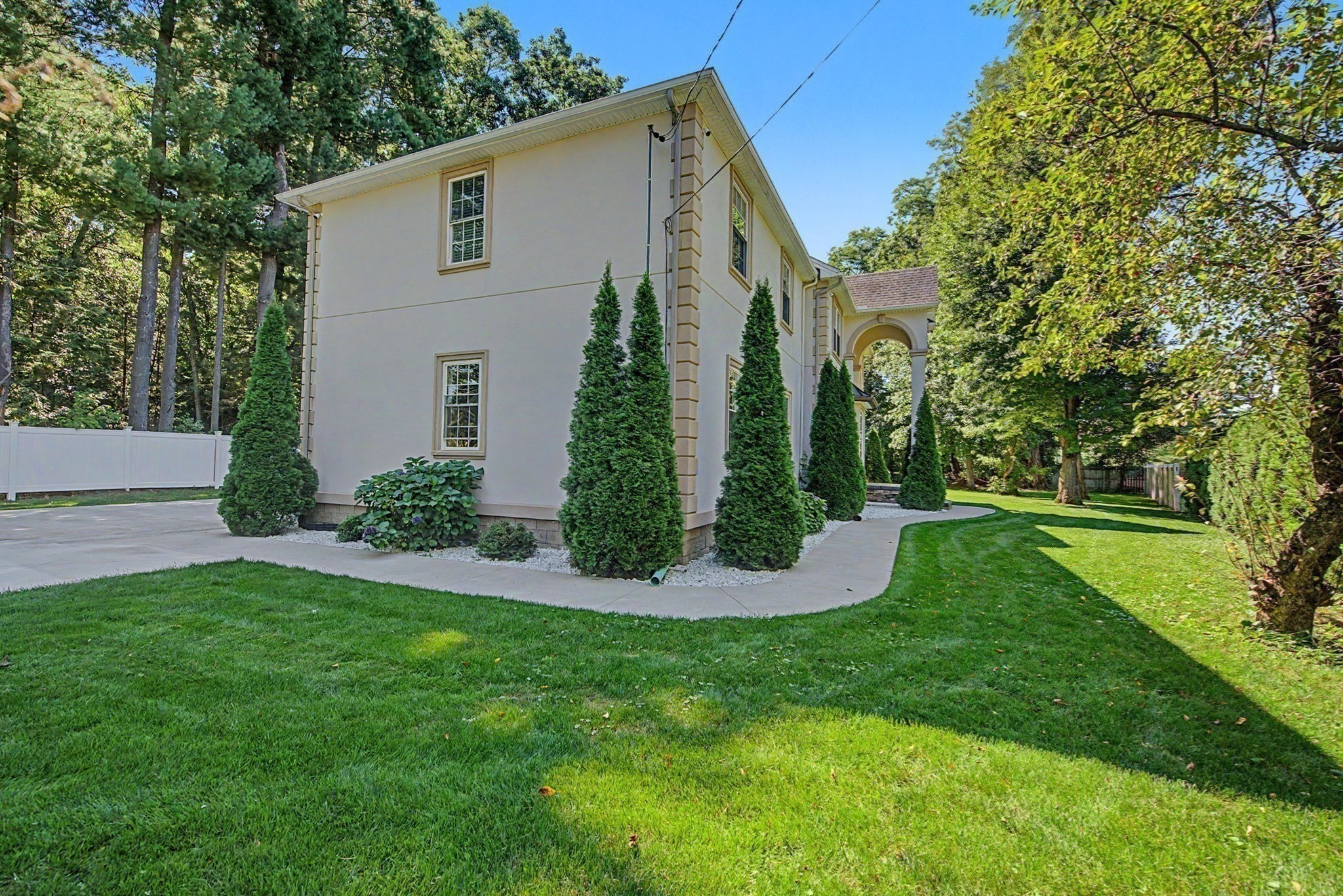 main property photo 35