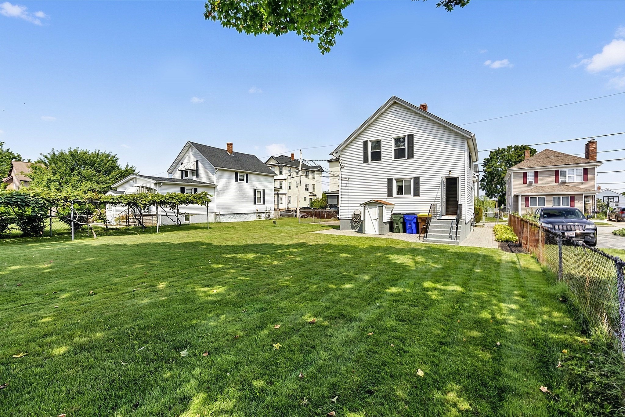main property photo 34