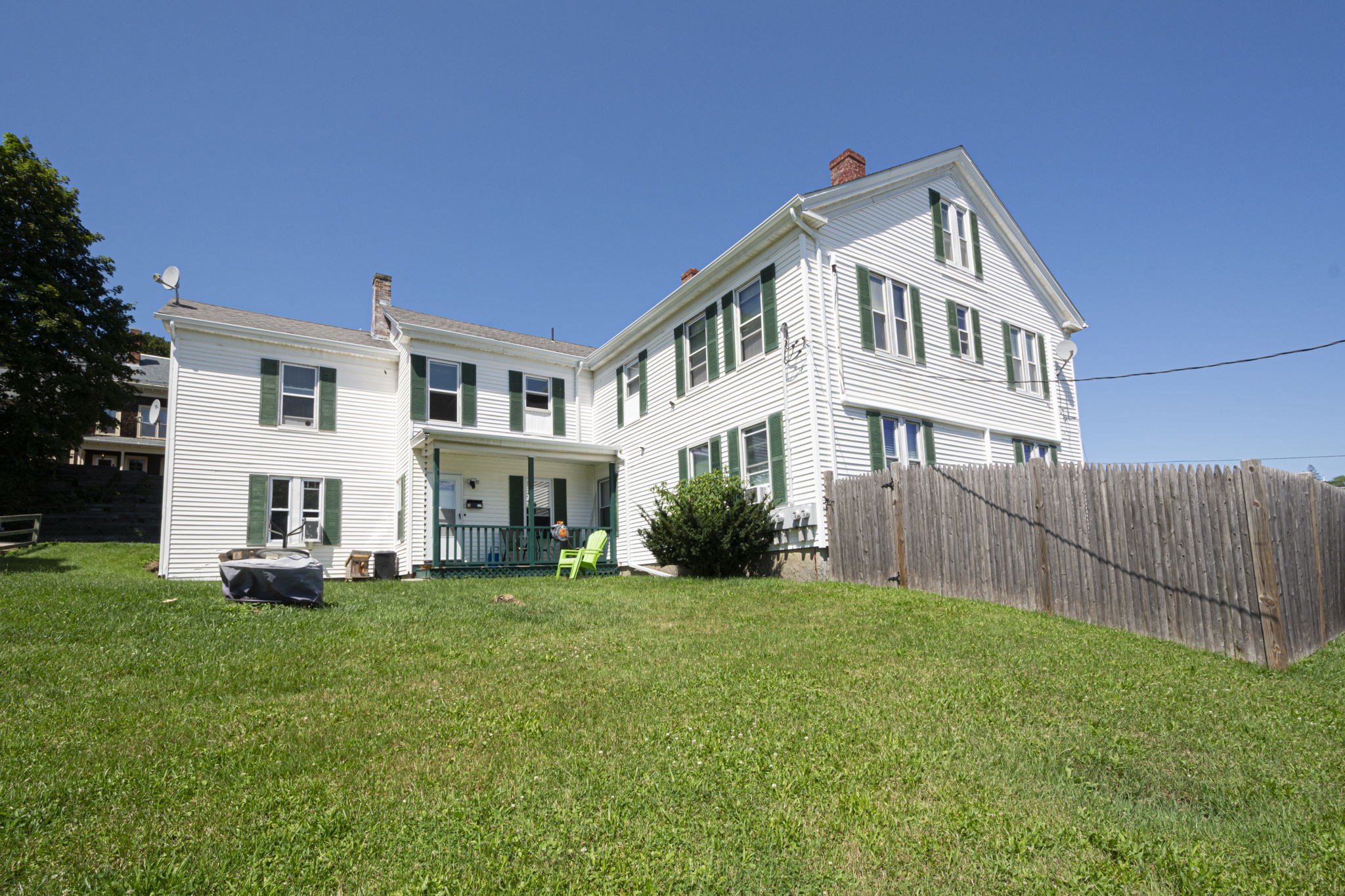 main property photo 9