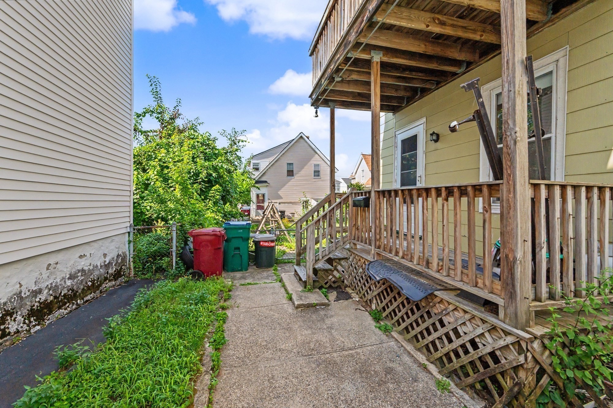 main property photo 40