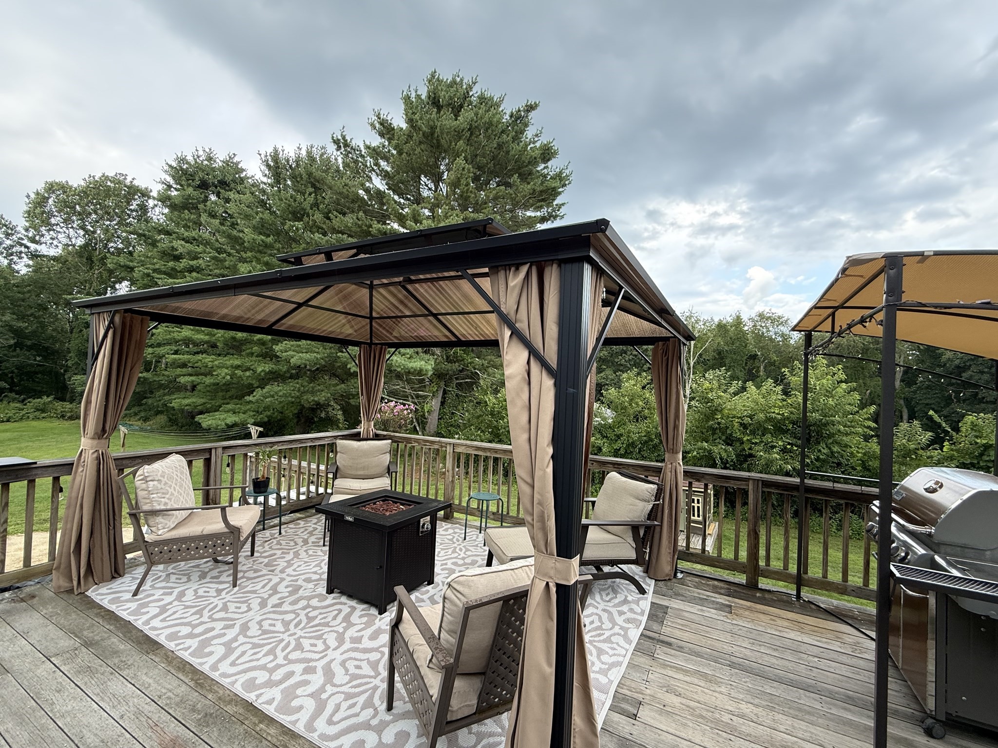main property photo 30