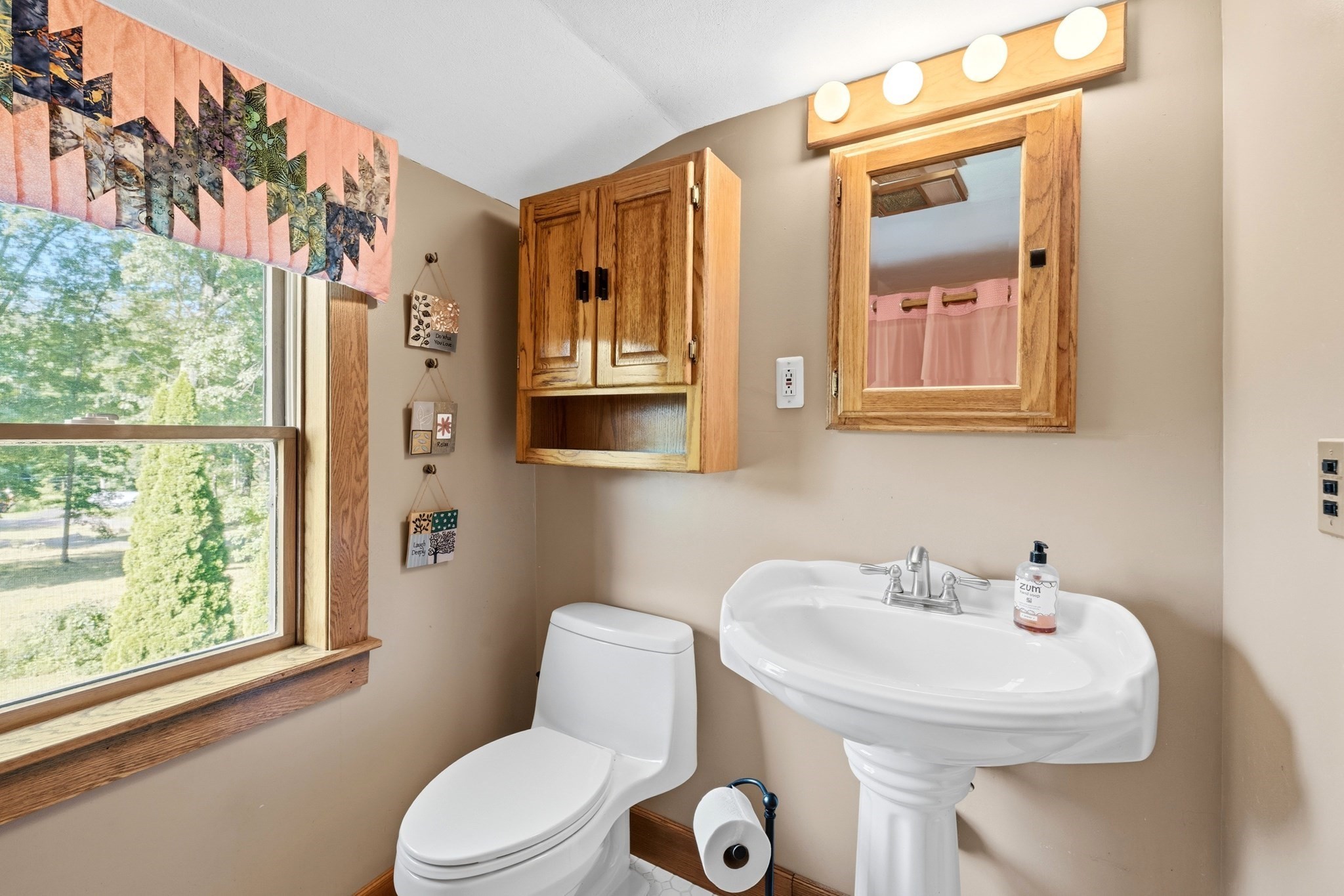 main property photo 28