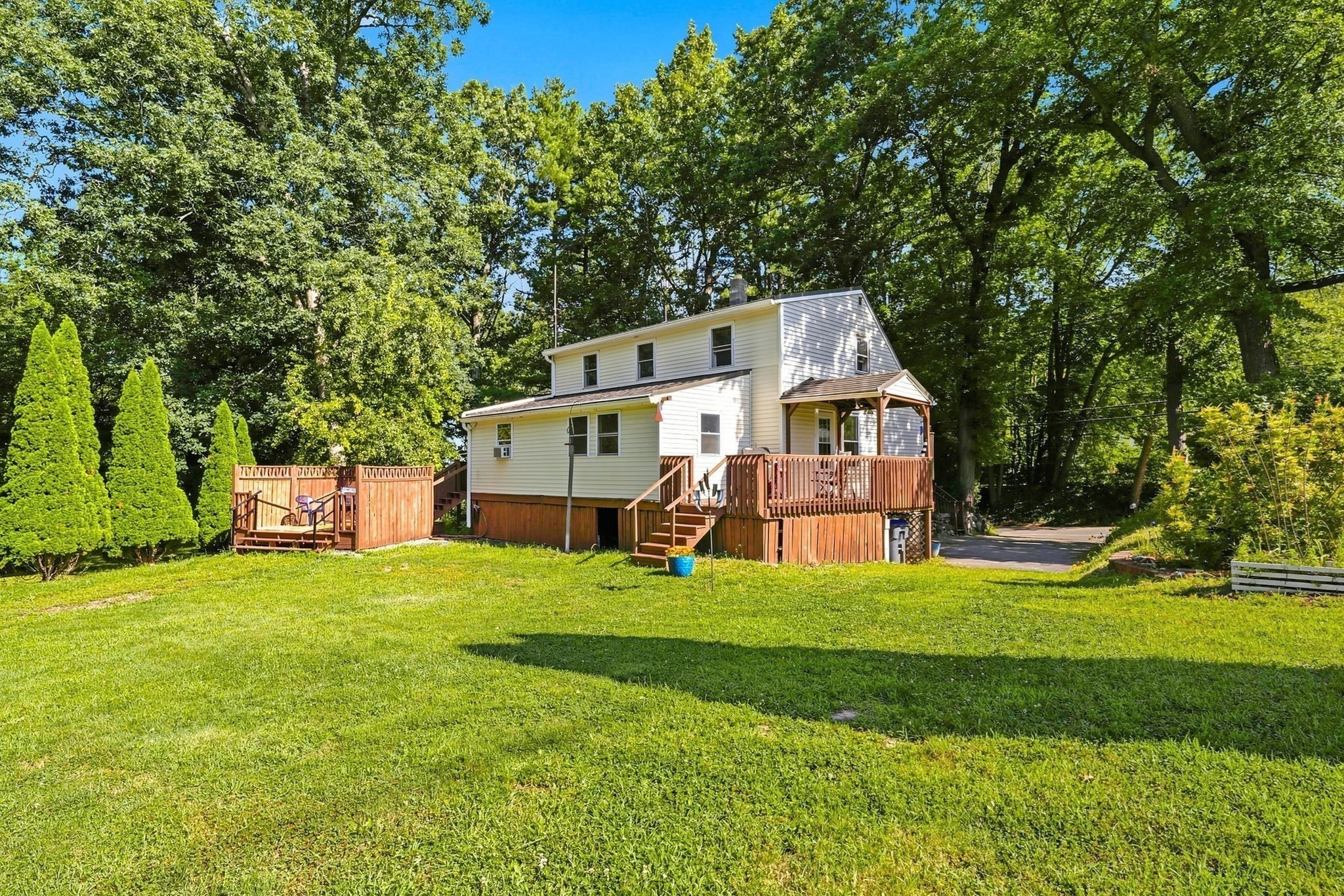 main property photo 36