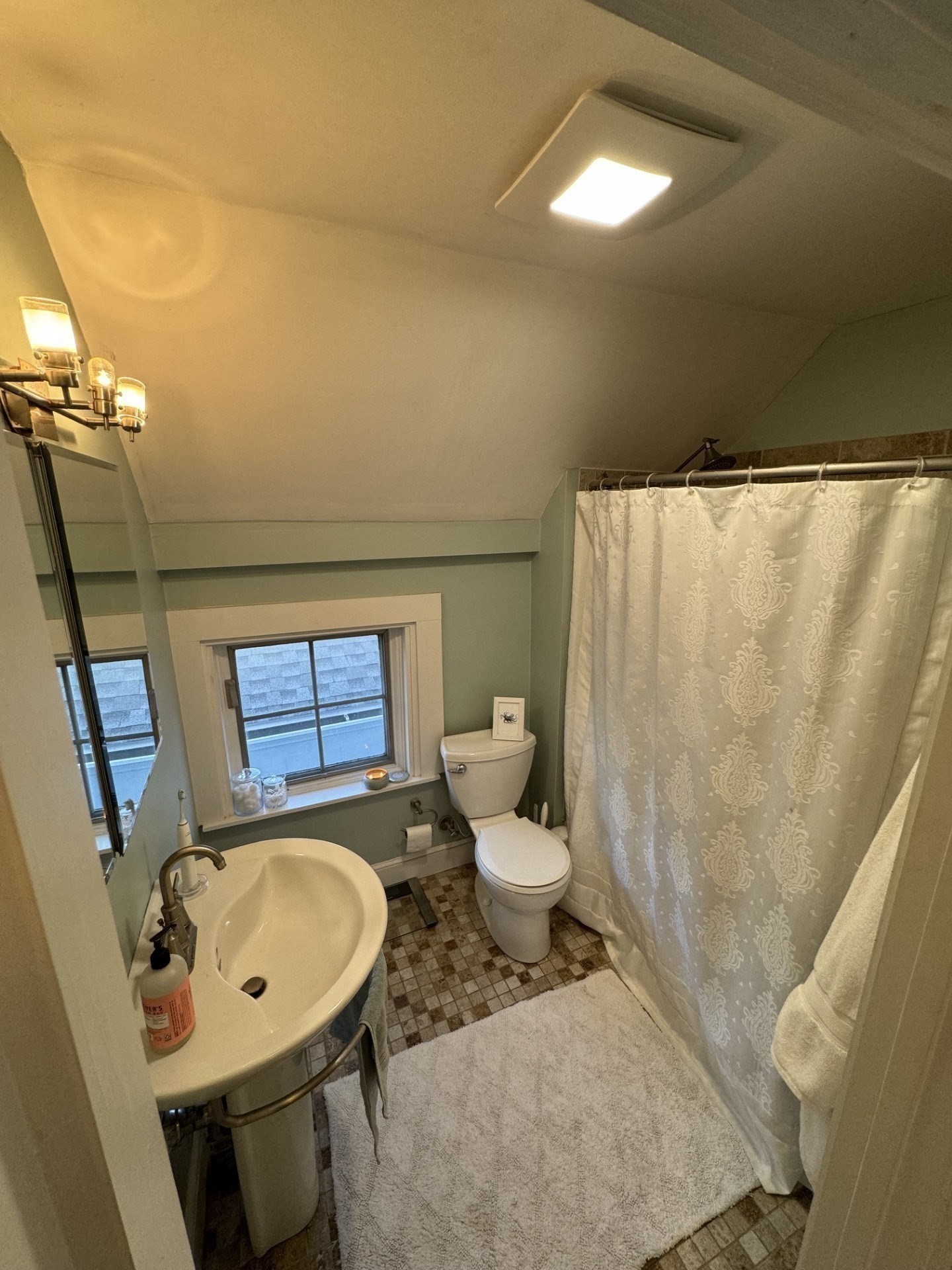 main property photo 11