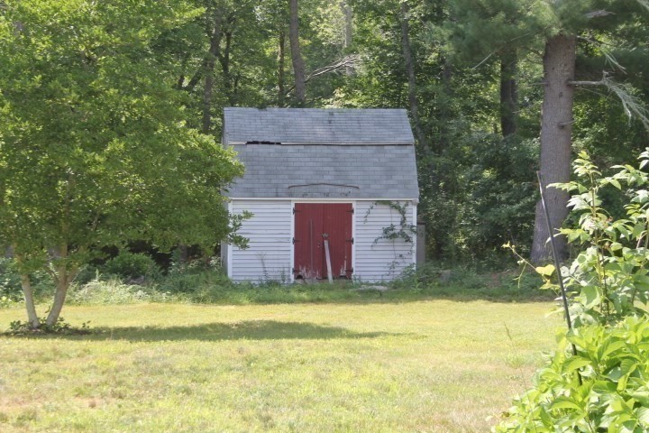 main property photo 25