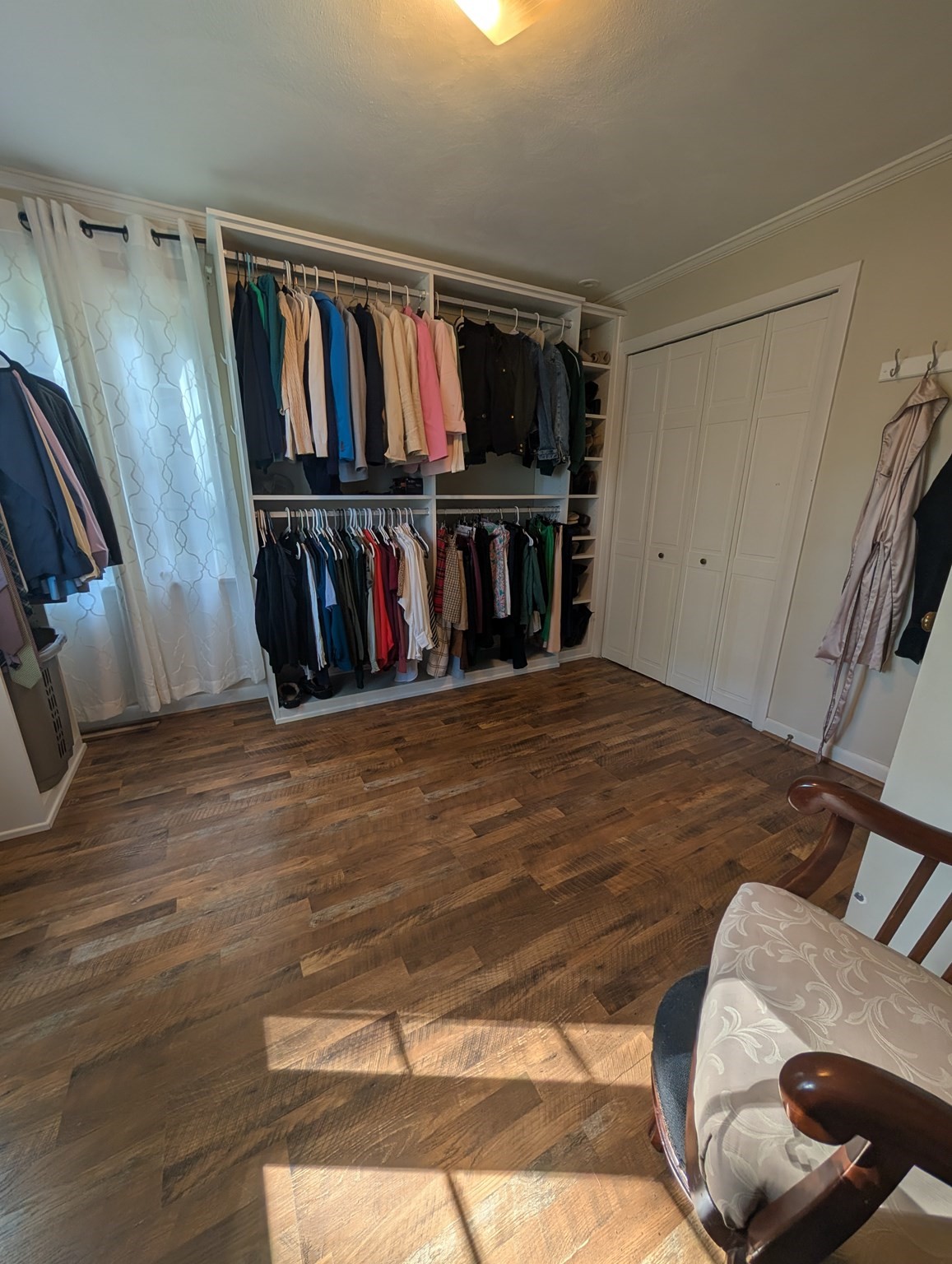 main property photo 12