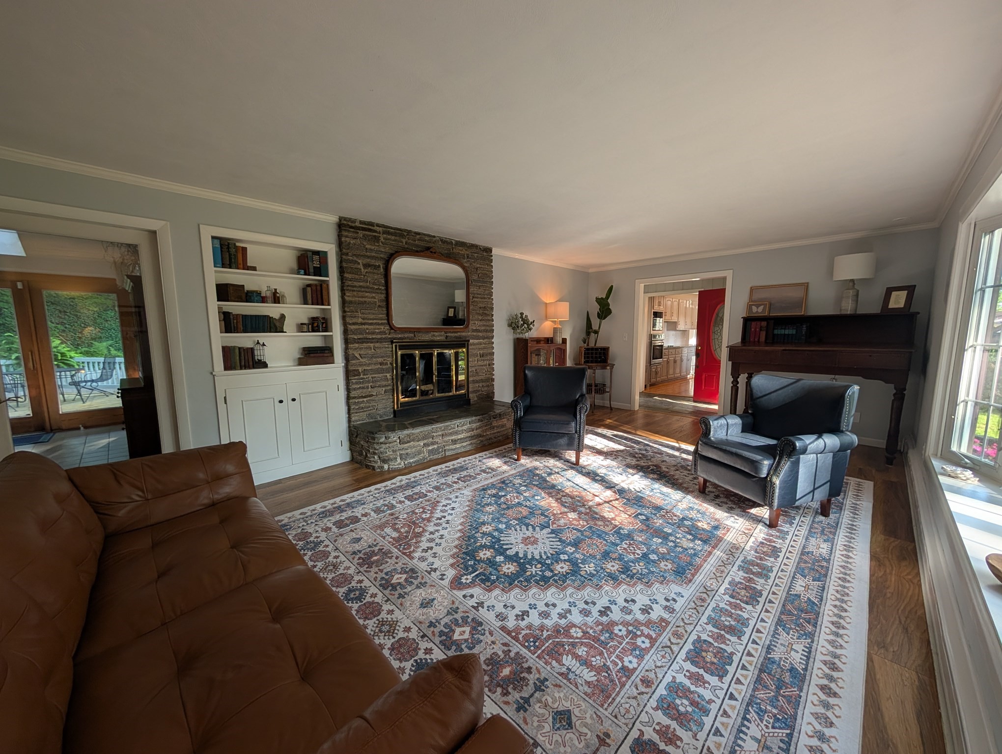 main property photo 6