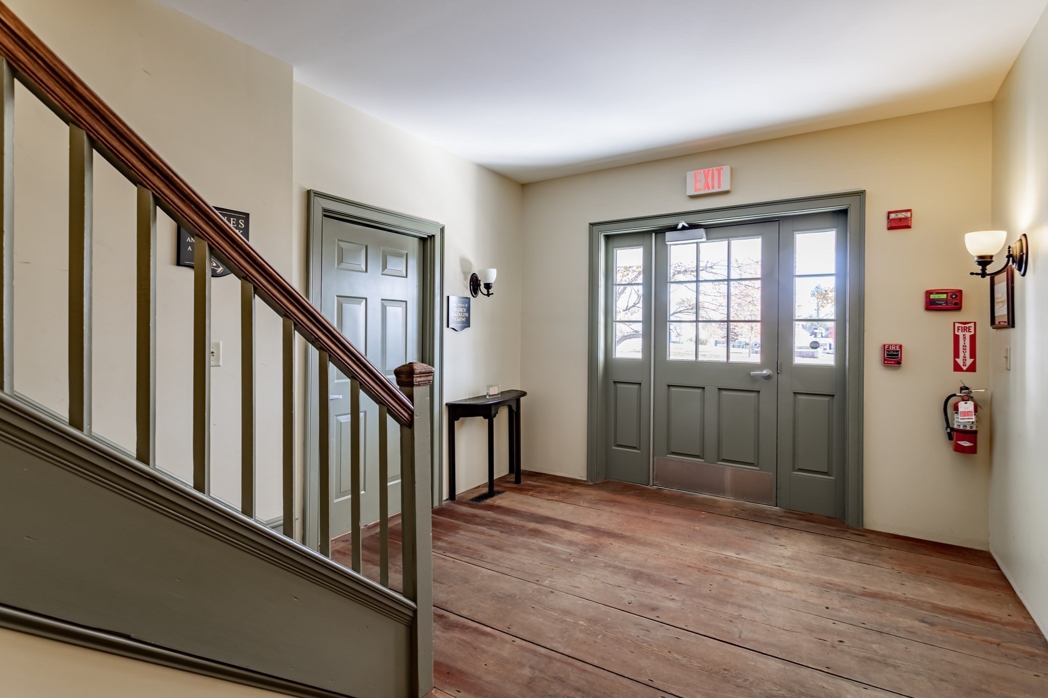 main property photo 9