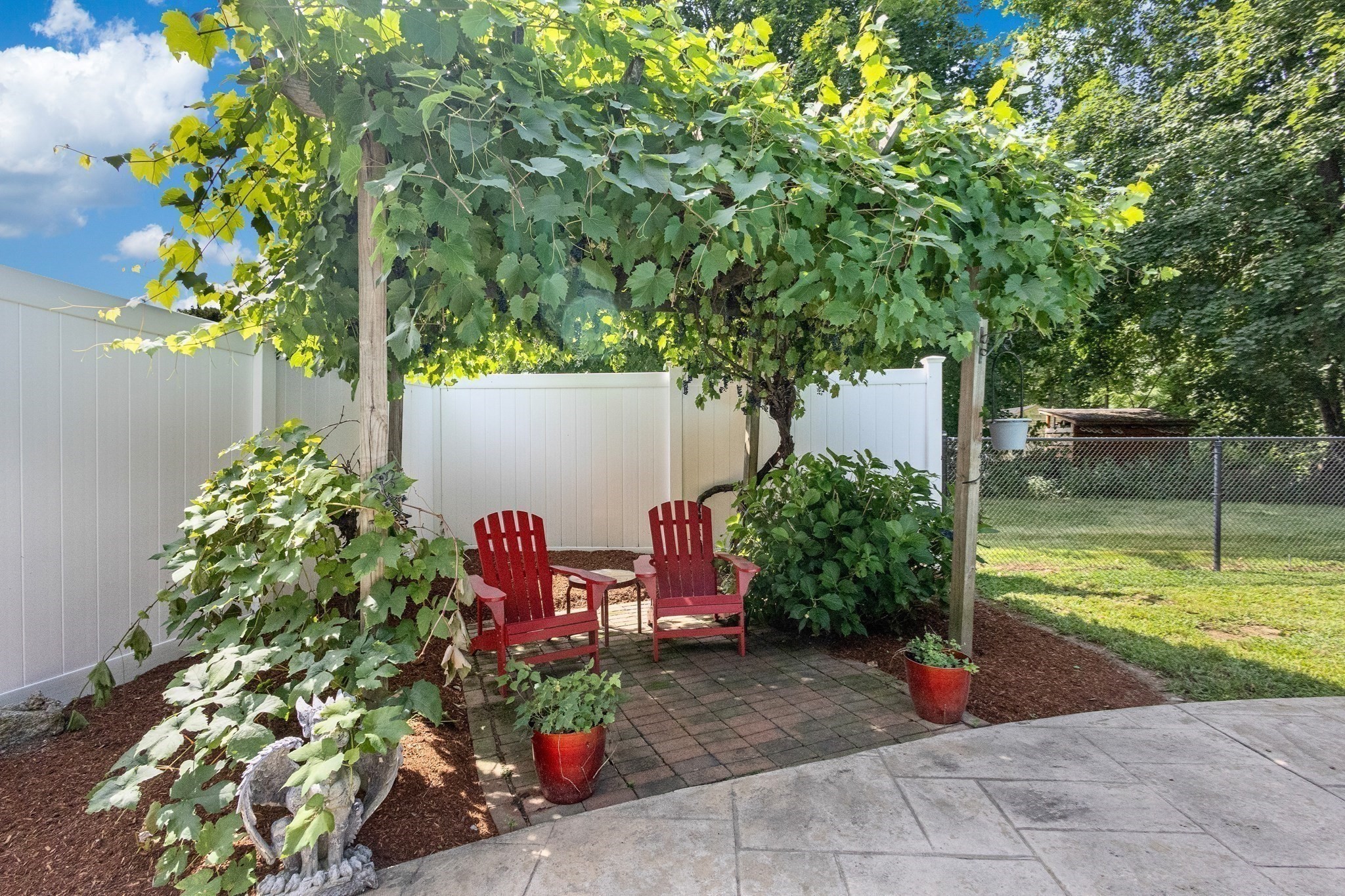 main property photo 24