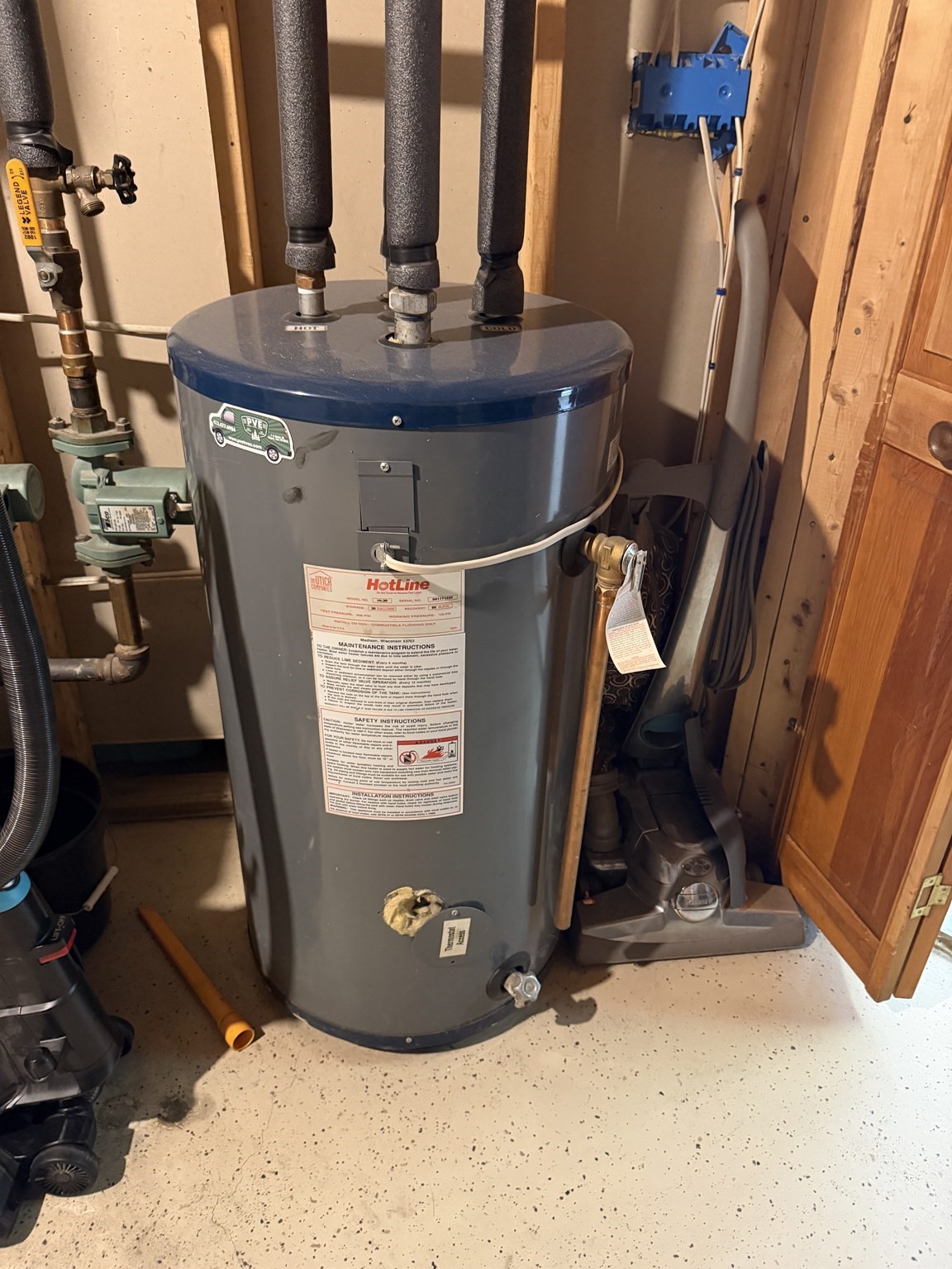 main property photo 40