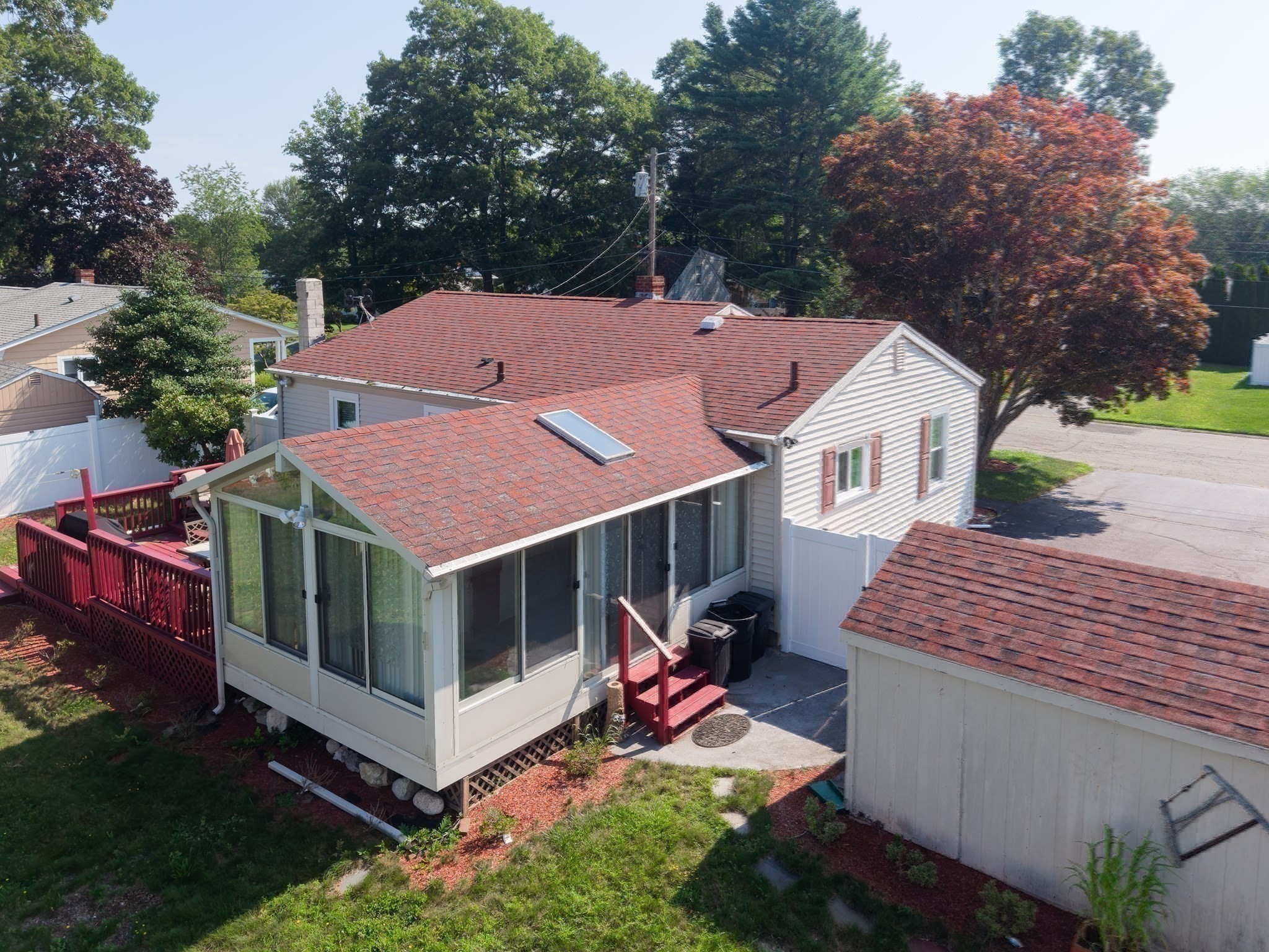 main property photo 36
